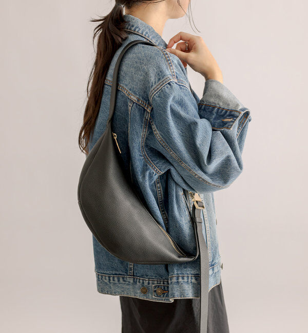  「【上品デザイン】カーブボディバッグ」|クラッチバッグ|