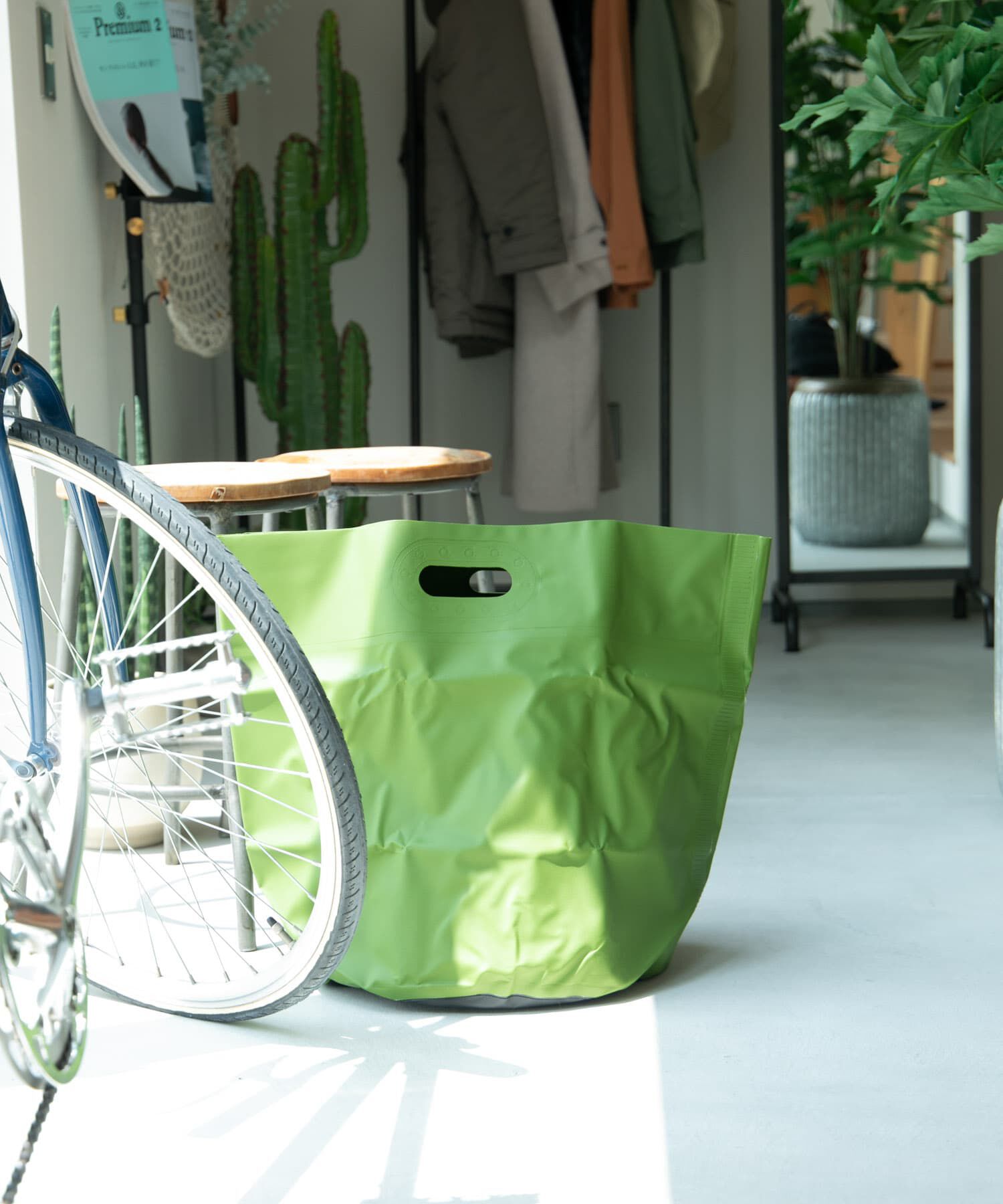 URBAN RESEARCH DOORS「『別注』HIGHTIDE&times;DOORS LIVING PRODUCTS　タープバッグ M」|その他|