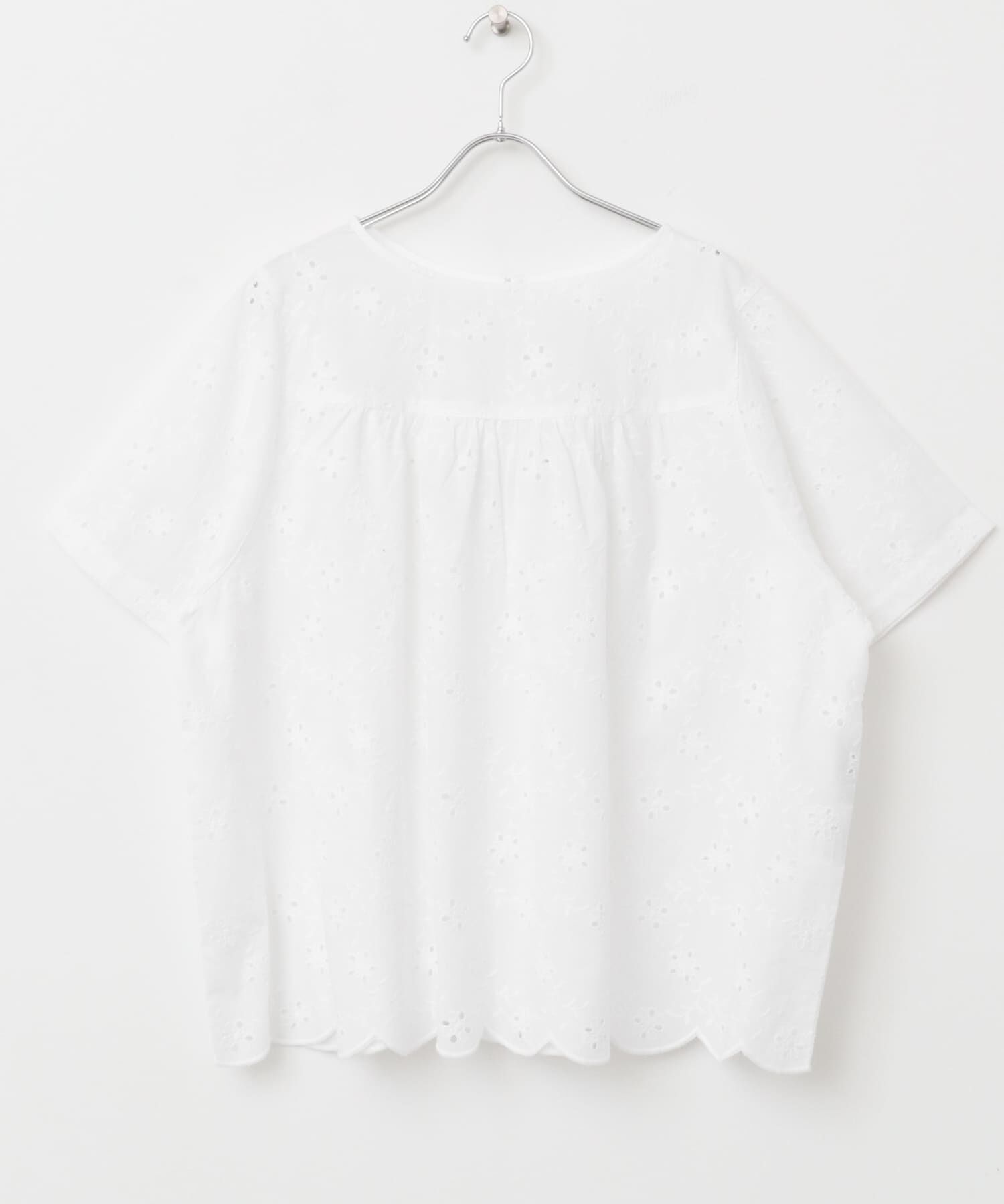 URBAN RESEARCH DOORS「アイレットレースラグランブラウス」|シャツ・ブラウス|