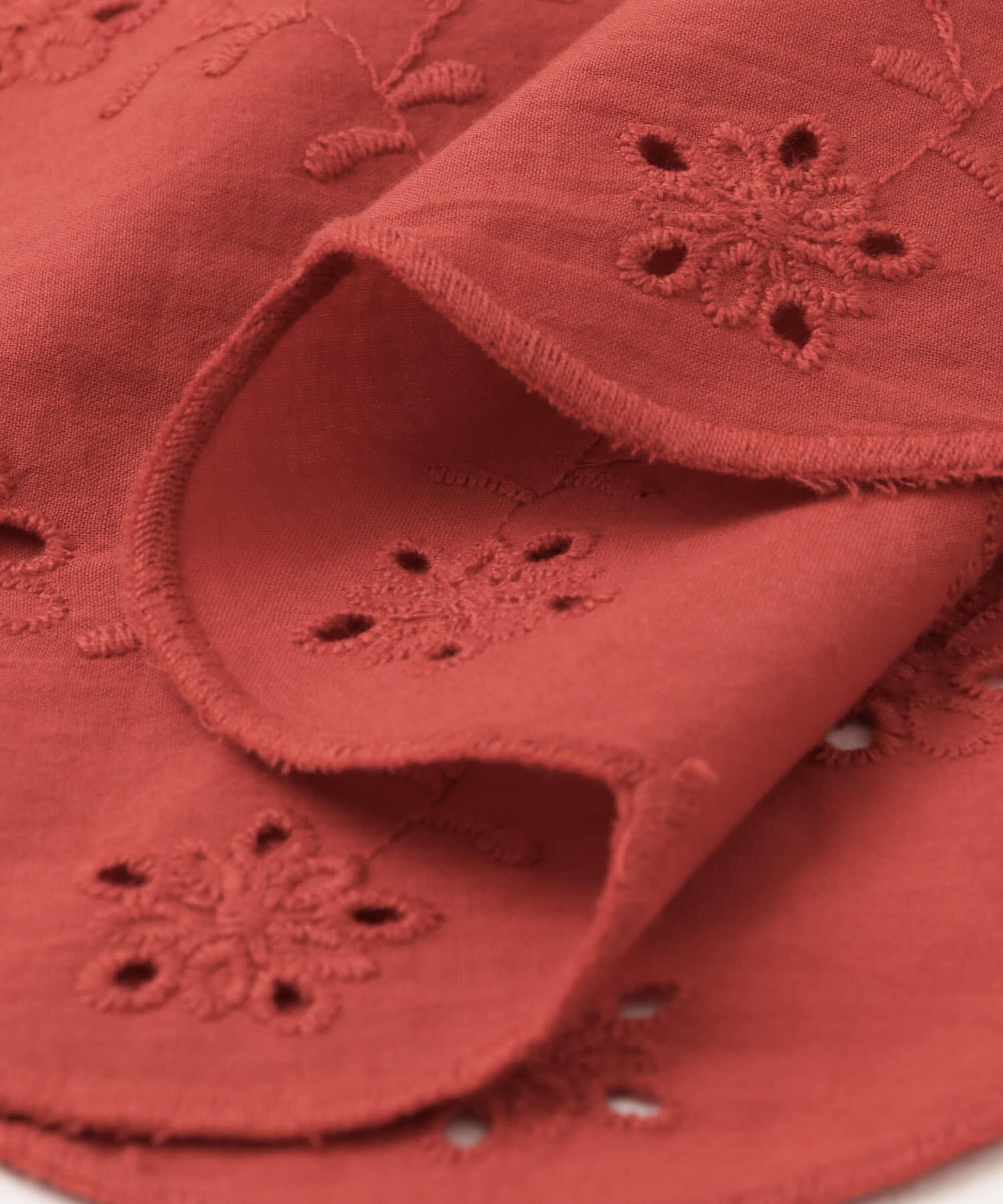 URBAN RESEARCH DOORS「アイレットレースラグランブラウス」|シャツ・ブラウス|