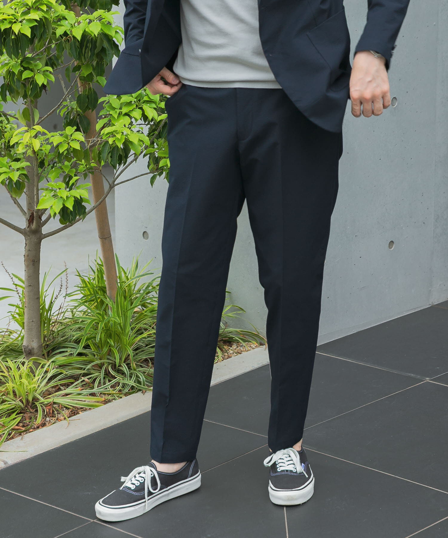 URBAN RESEARCH DOORS「『イージーケア』LIFE STYLE TAILOR　シアサッカーコンフォータブルパンツ」|スラックス|