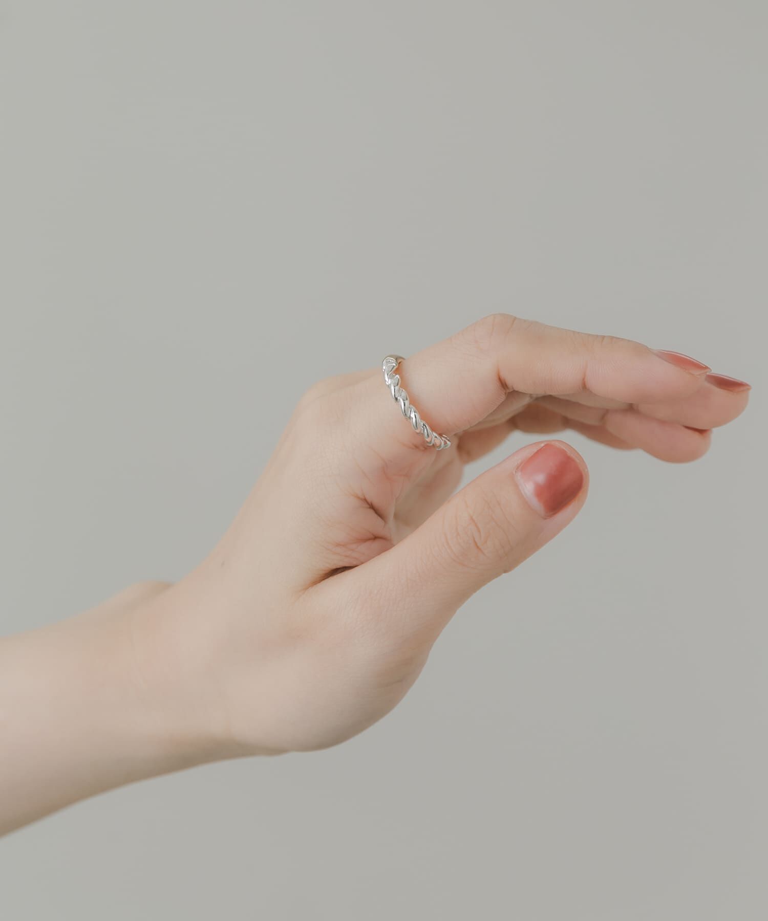 SMELLY「コンビメッキキリカエリングイヤカフ」|イヤリング|