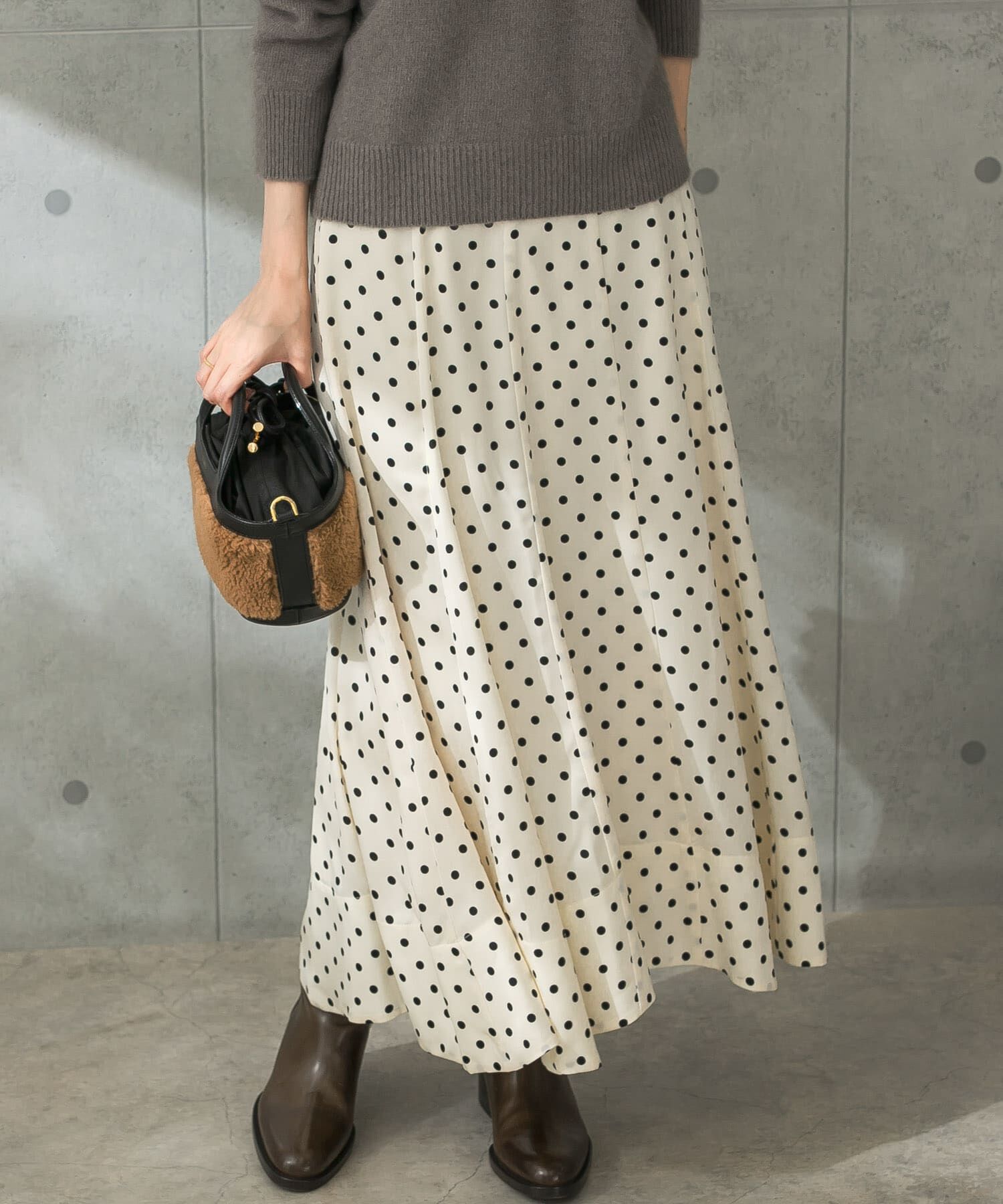 URBAN RESEARCH ROSSO「パネルラインサテンフレアスカート」|スカート|