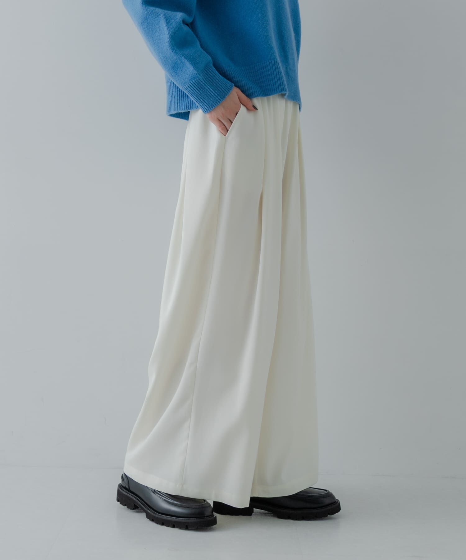 URBAN RESEARCH「ストレッチタックギャザーワイドパンツ」|その他|