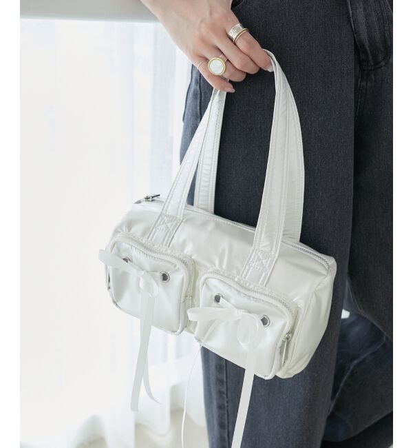 MAJESTICLEGON「シャイニーリボンバッグ」|ハンドバッグ|アイボリー