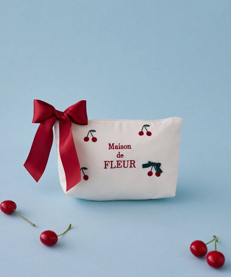 Maison de FLEUR「チェリー刺繍ポーチ」|ポーチ|アイボリー