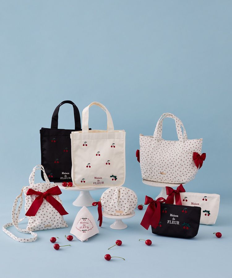 Maison de FLEUR「チェリー刺繍ポーチ」|ポーチ|