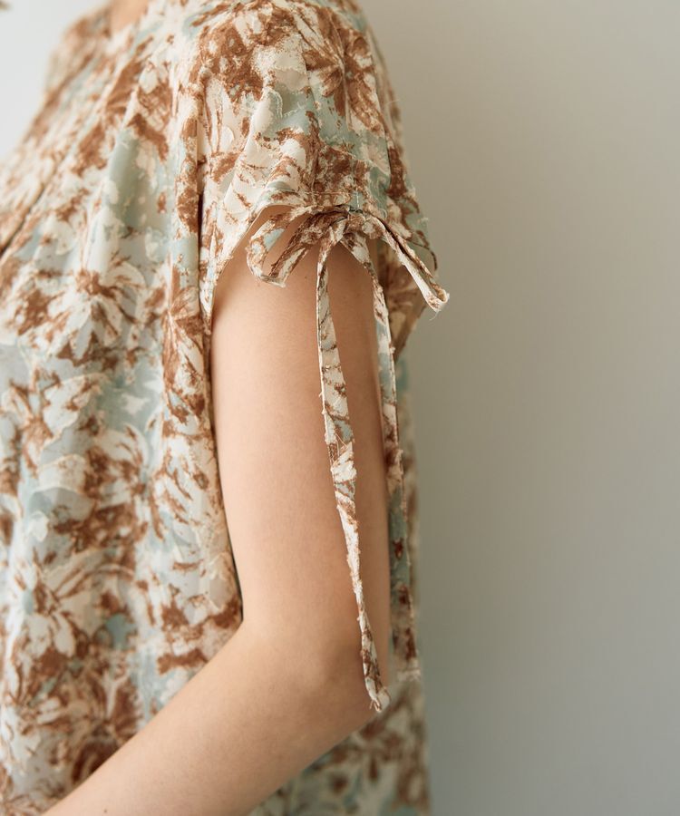 YECCA VECCA「【DOLL UP OOPS】フラワープリントギャザーブラウス」|シャツ・ブラウス|