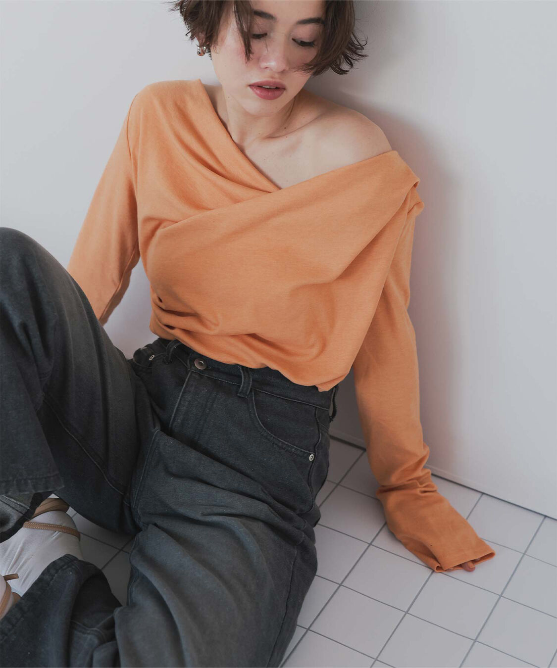 titivate「オフショルダーロングスリーブTシャツ」|Tシャツ・カットソー|