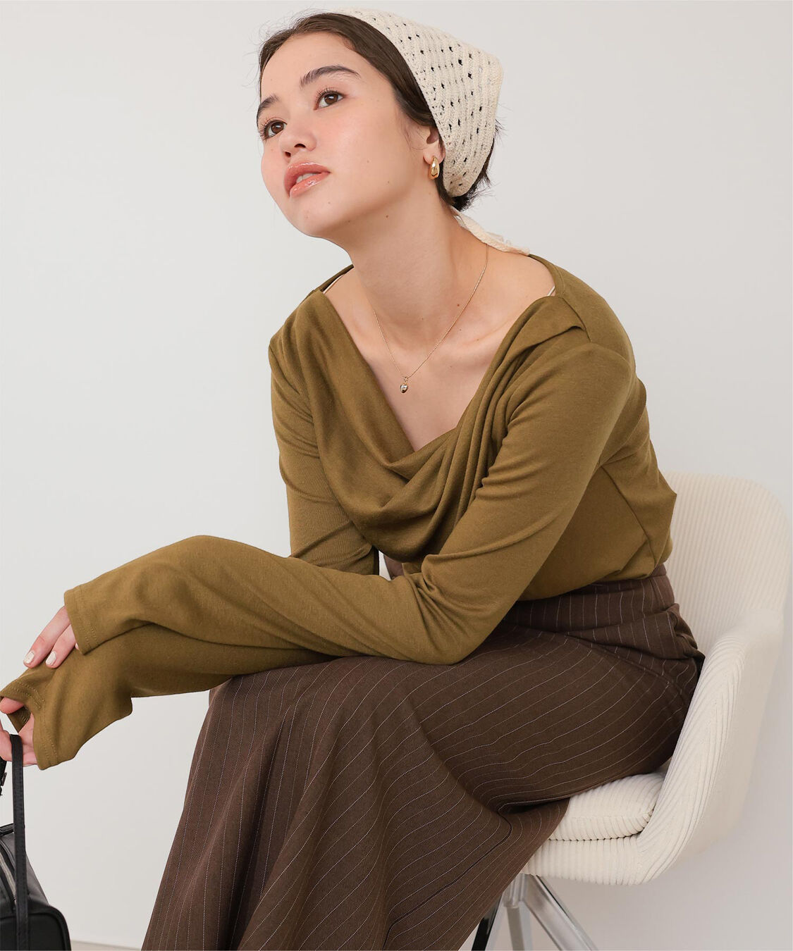 titivate「オフショルダーロングスリーブTシャツ」|Tシャツ・カットソー|