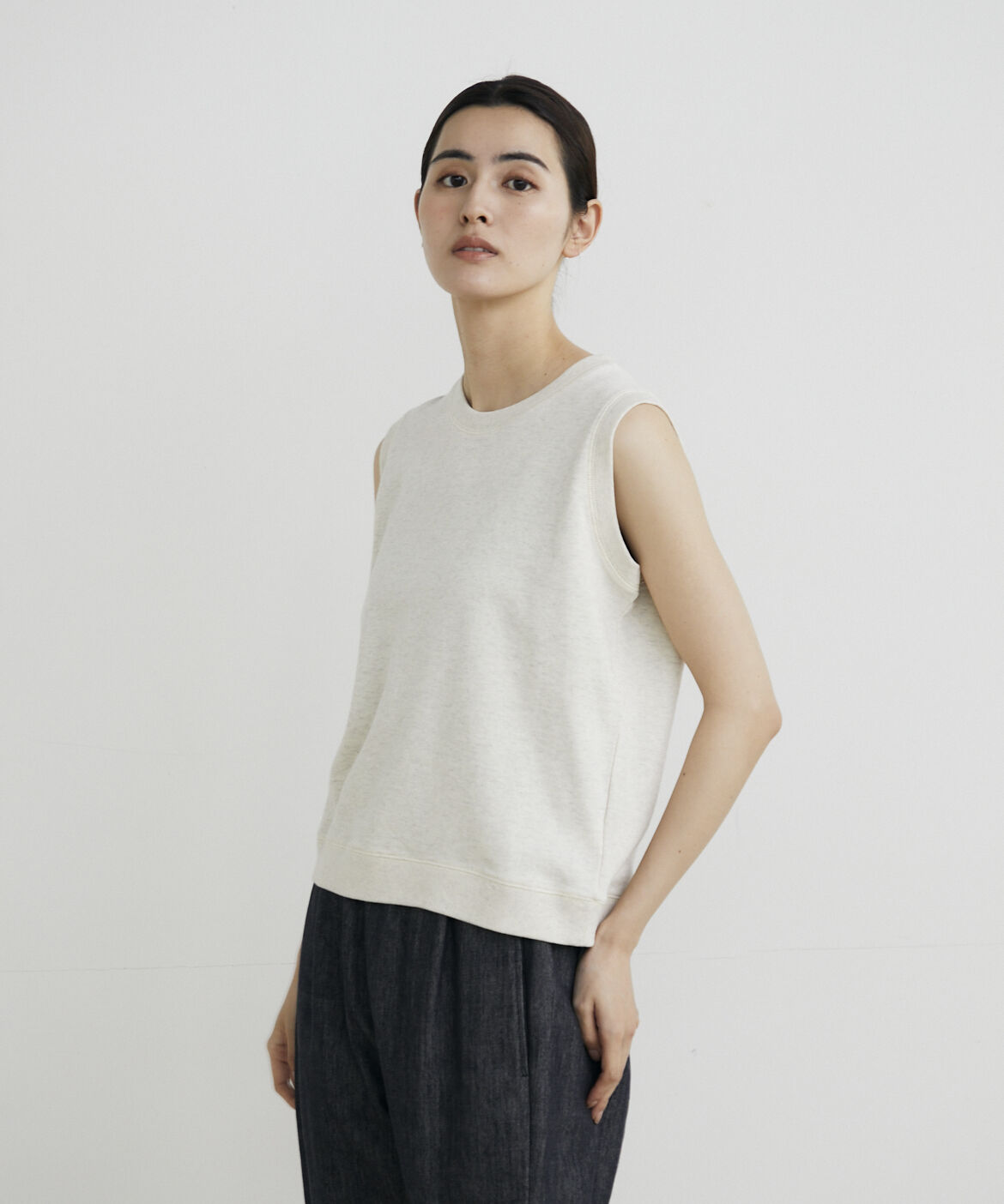 DAY by DAY it&rsquo;s international「ノースリーブ華奢見えスウェット」|Tシャツ・カットソー|グレー1