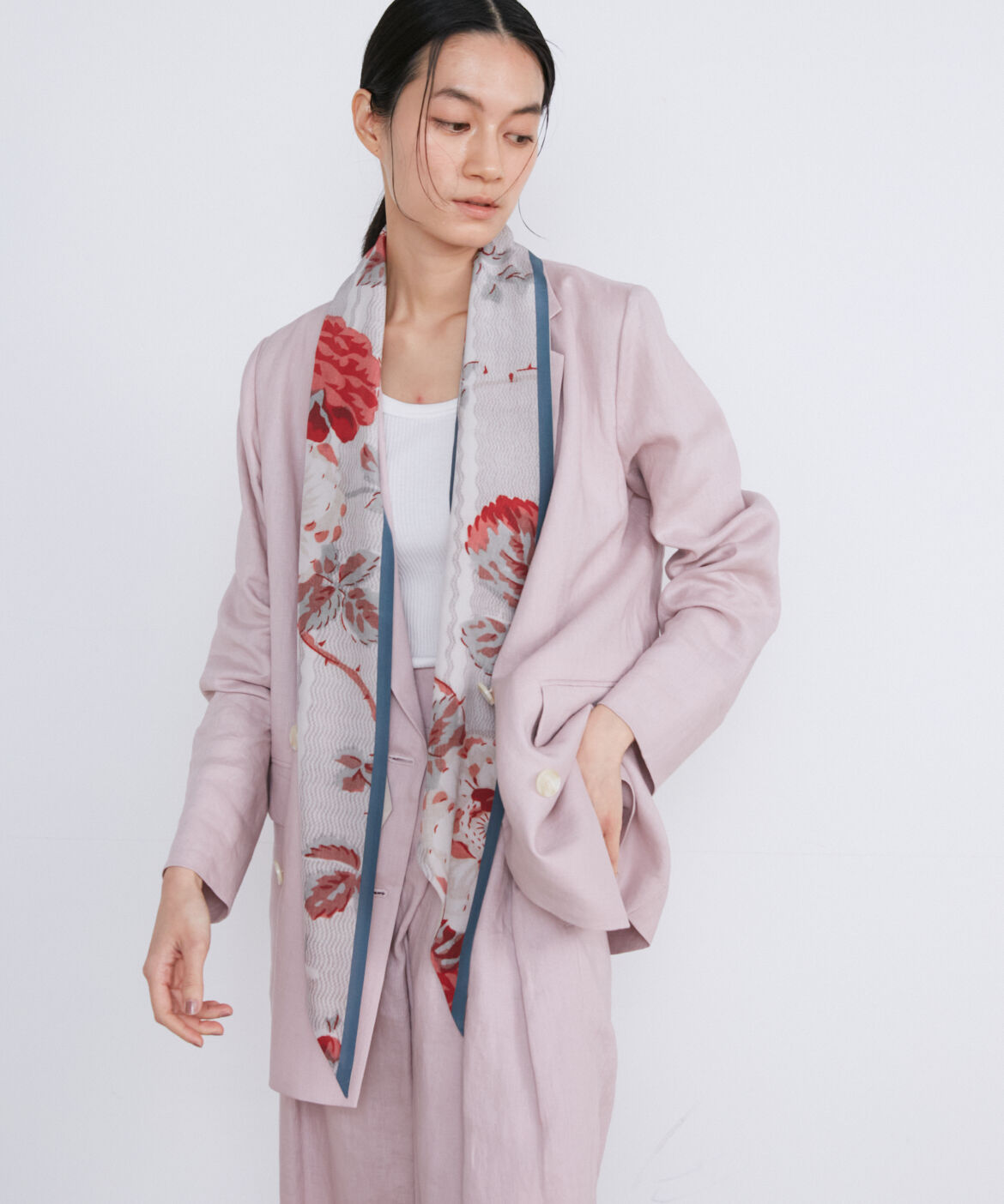 INED「《SUPERIOR CLOSET》Slim Grey Bloom Scarf《Tapis Noir》」|ストール|