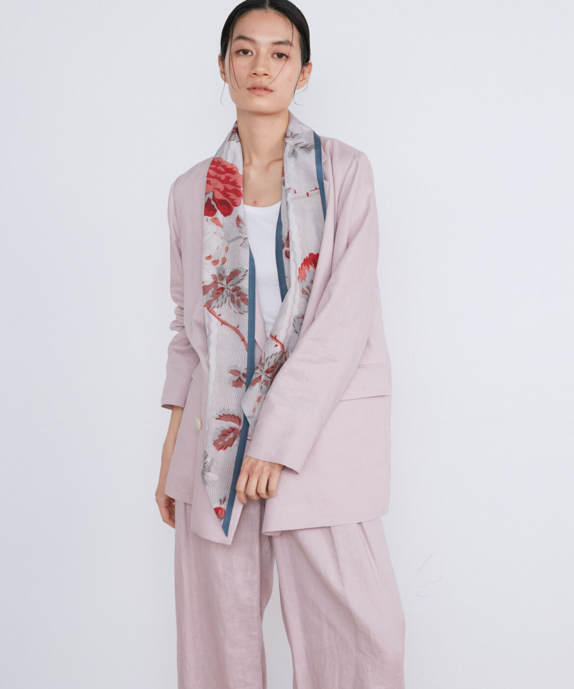 INED「《SUPERIOR CLOSET》Slim Grey Bloom Scarf《Tapis Noir》」|ストール|