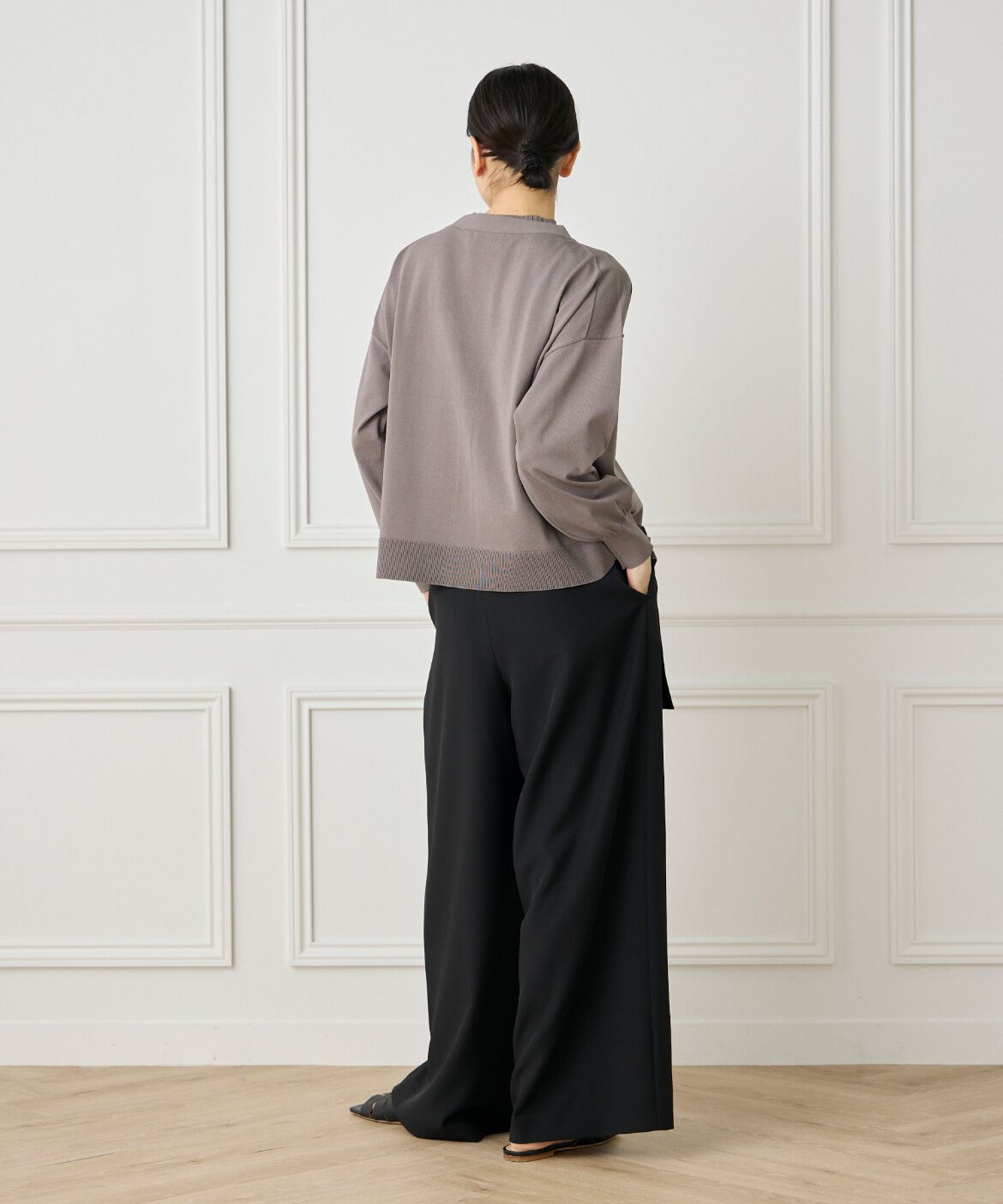 INED「Vネックカーディガン」|カーディガン|