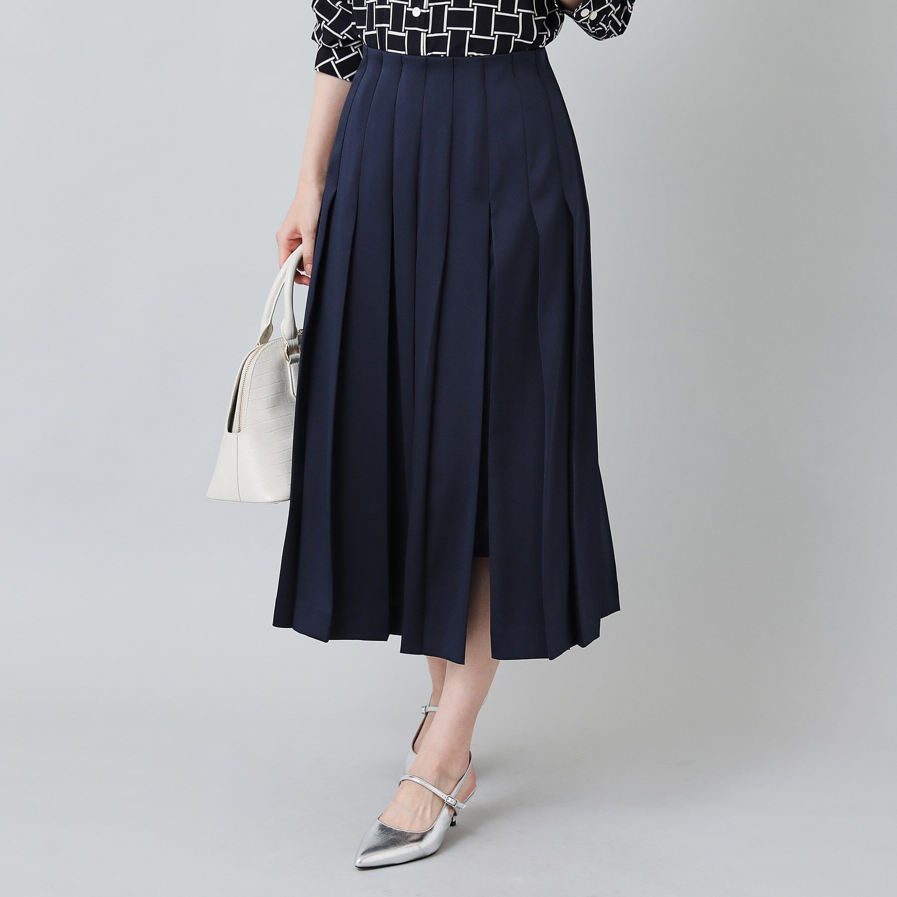 UNTITLED「サテンプリーツスカート」|スカート|ネイビー(094)