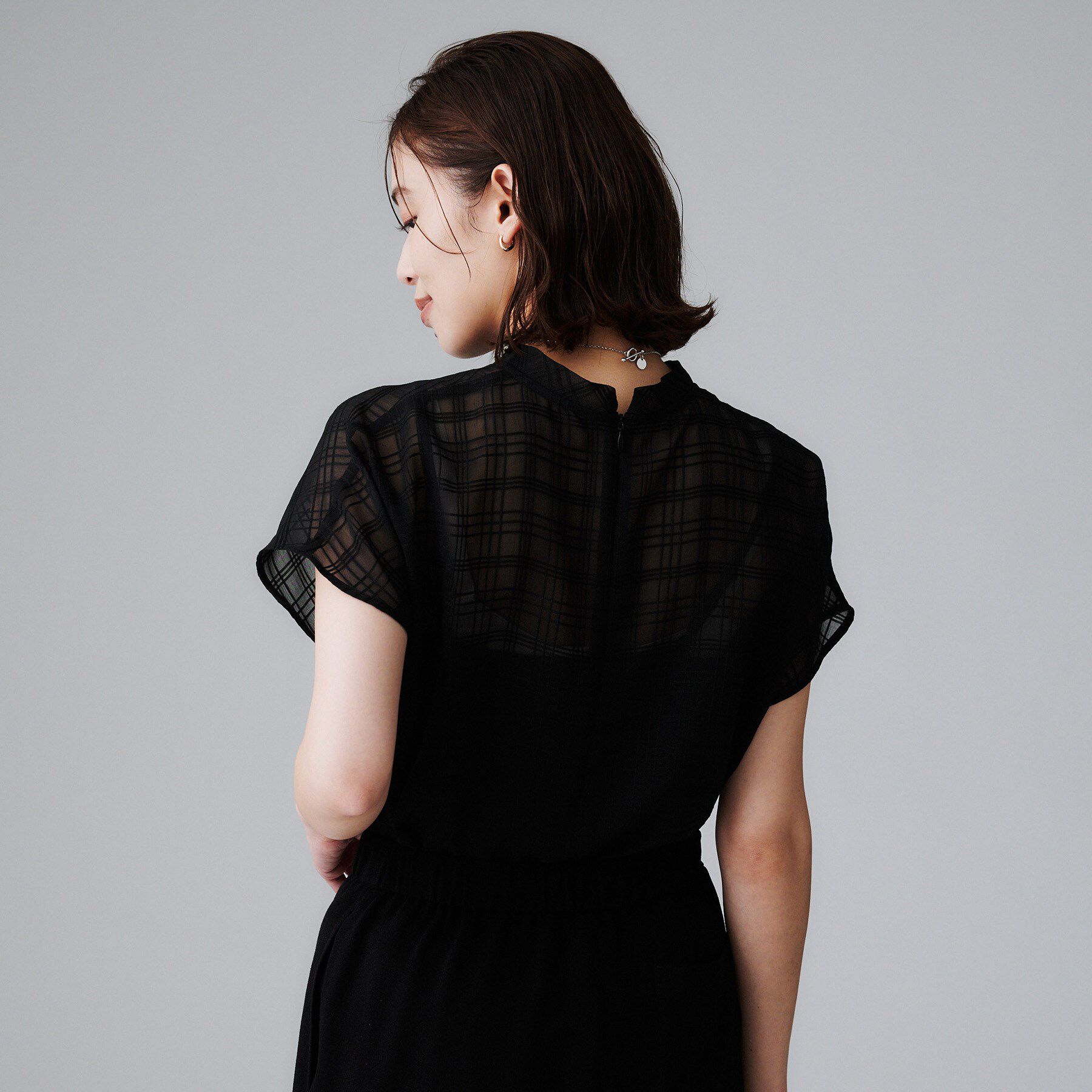 UNTITLED「【シアー】チェックスタンドネックブラウス」|シャツ・ブラウス|