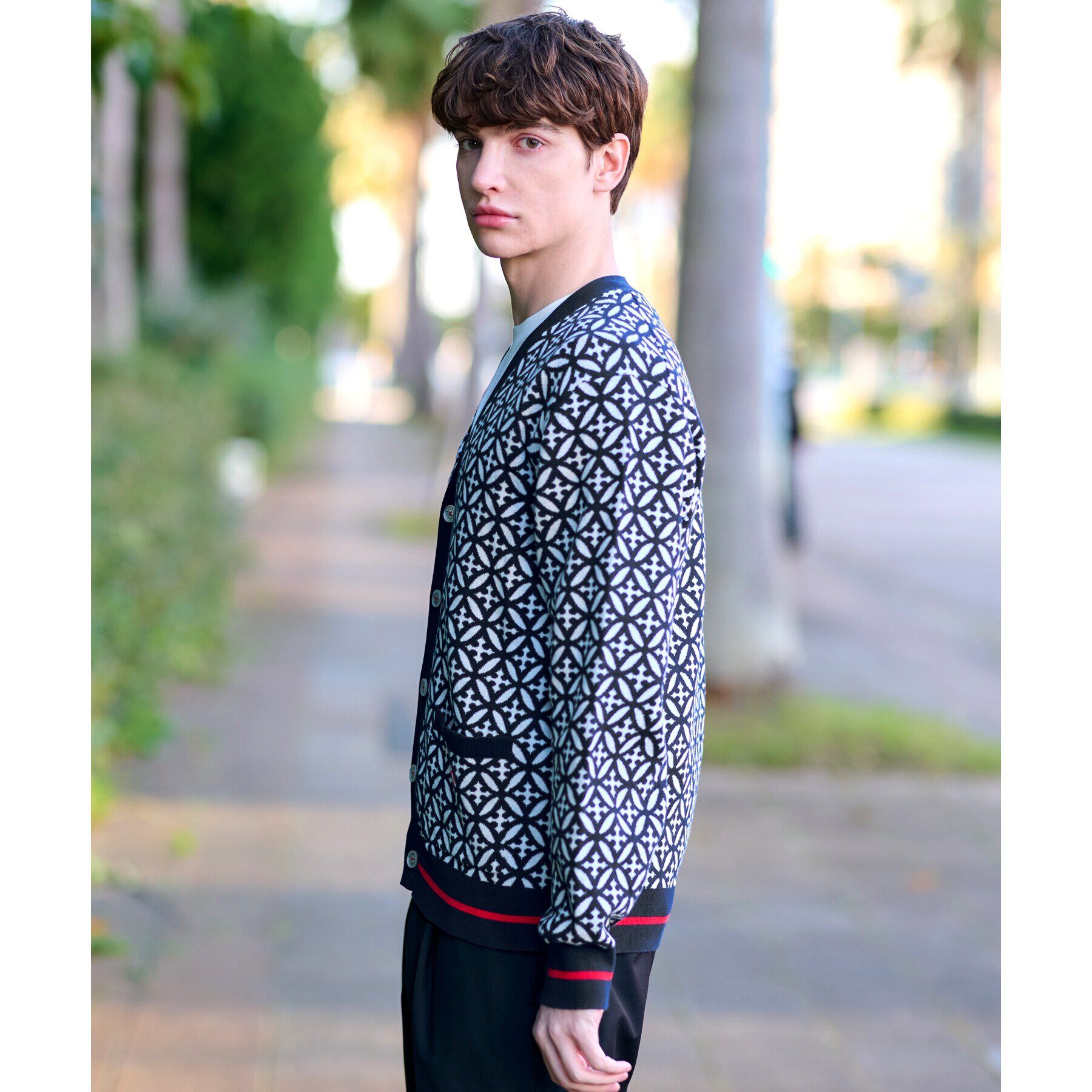 DRESSTERIOR「オーバーラップサークル ジャカード ニットカーディガン」|カーディガン|