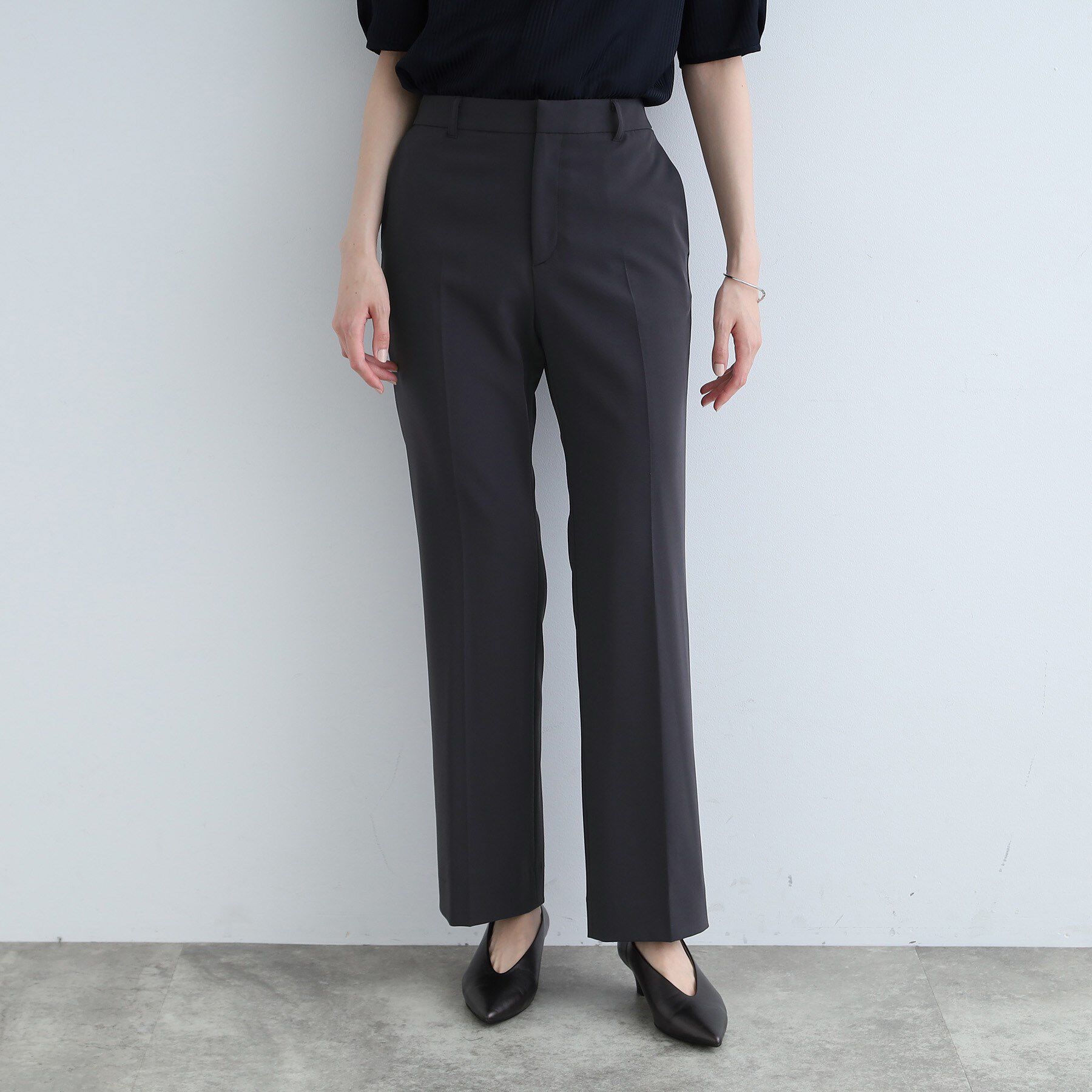 INDIVI「【洗える/日本製】ストレッチタックテーパードパンツ」|その他|