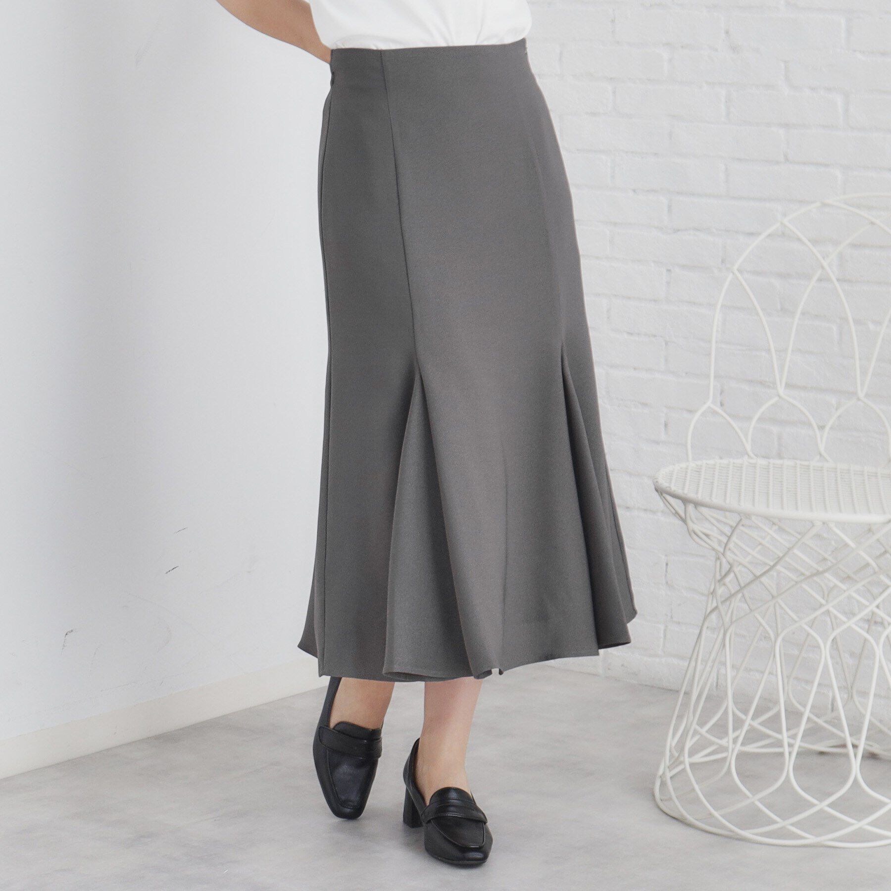 index「ランダムドットフレアスカート【洗濯機洗い可/イージーアイロン】」|スカート|