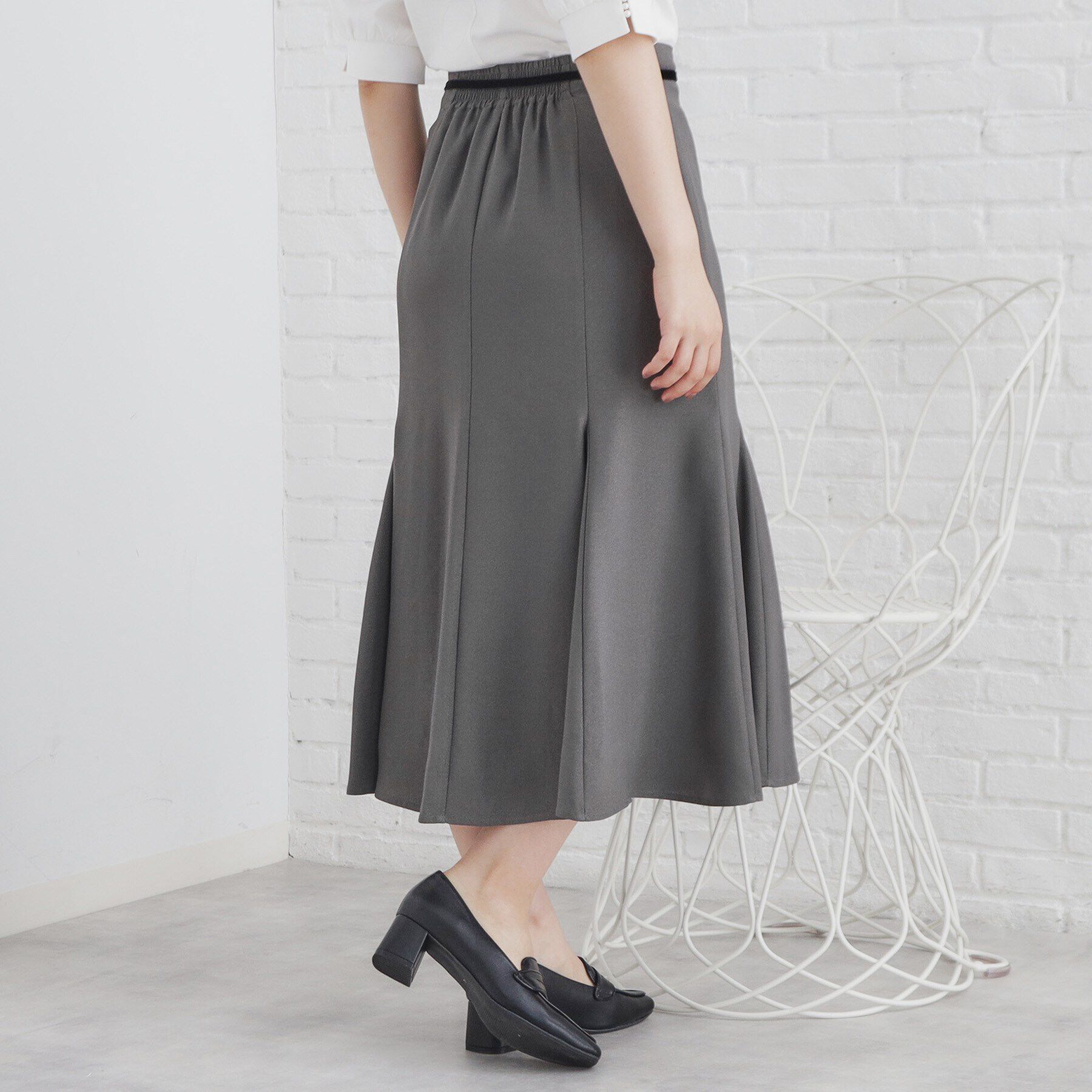 index「ランダムドットフレアスカート【洗濯機洗い可/イージーアイロン】」|スカート|