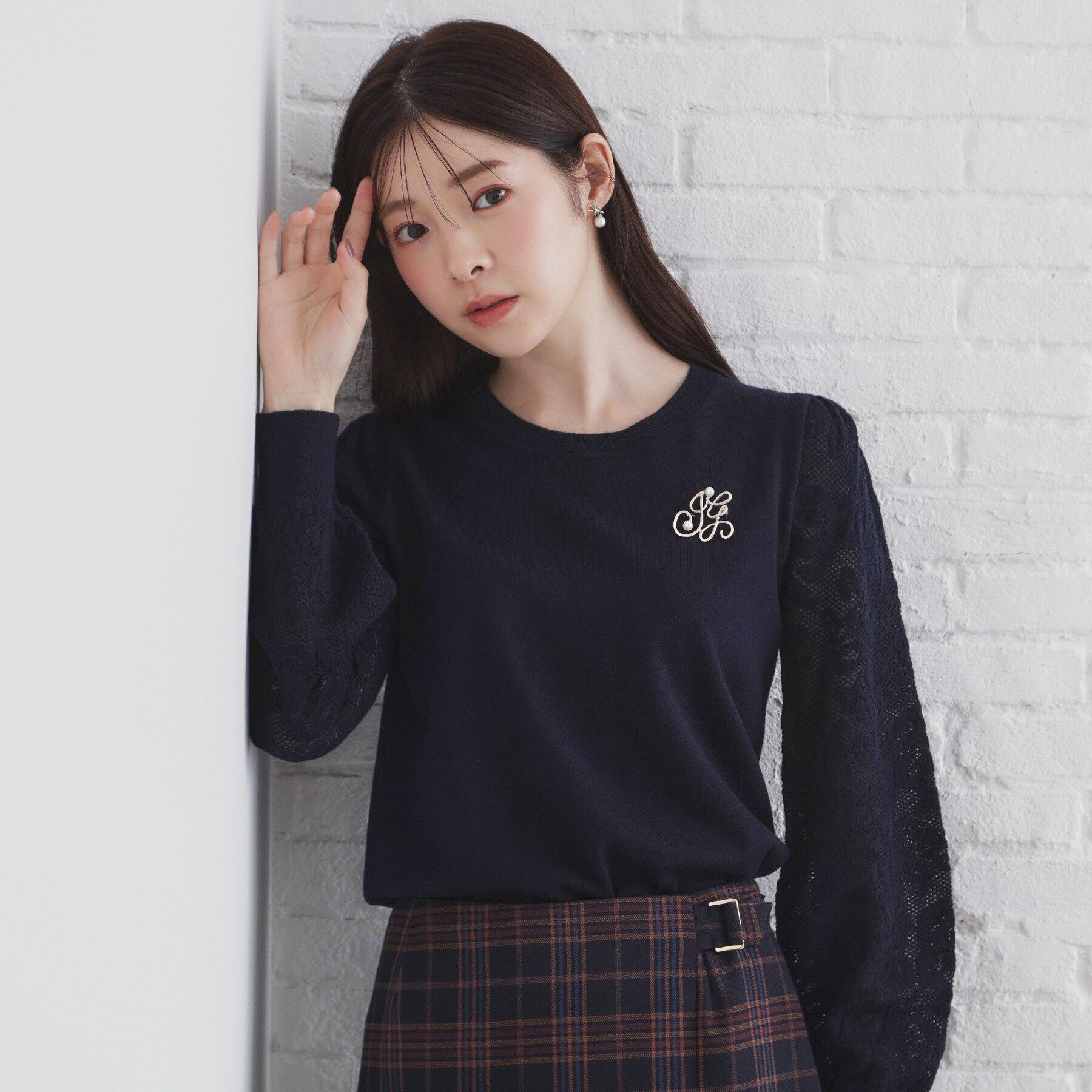 index「ブローチ付き ジャカードスリーブニット【洗濯機洗い可】」|ニット・セーター|ネイビー(094)