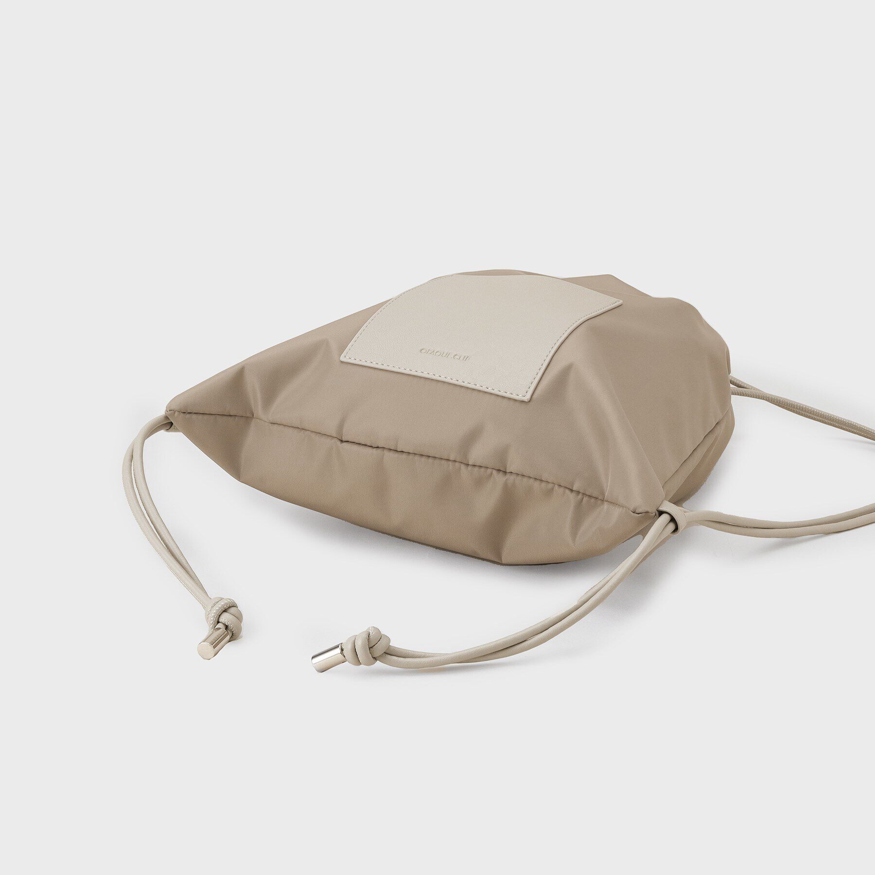 OPAQUE.CLIP「【A4サイズ対応】フロントポケットデザインナップザック」|リュック|