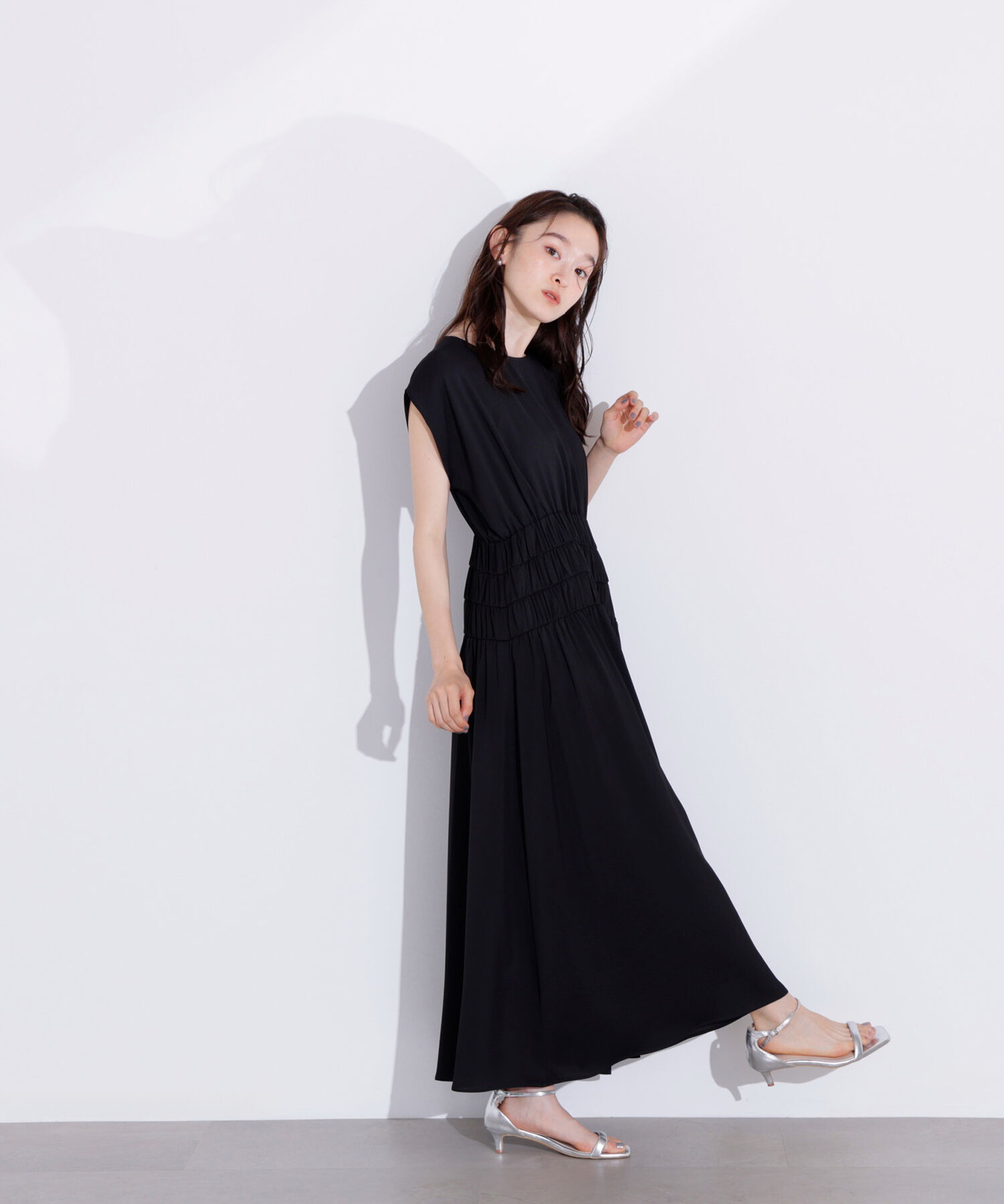  「ギャザーデザインワンピース」|ワンピース|