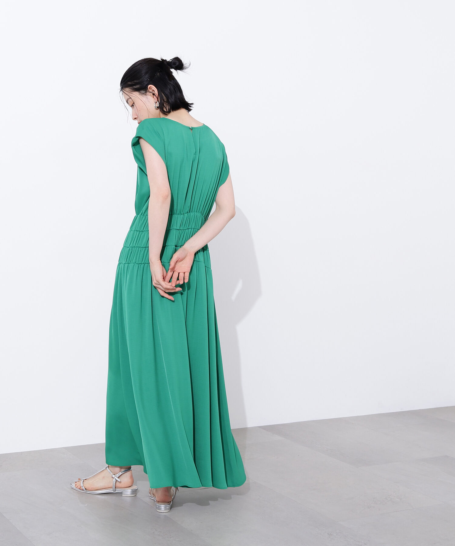  「ギャザーデザインワンピース」|ワンピース|