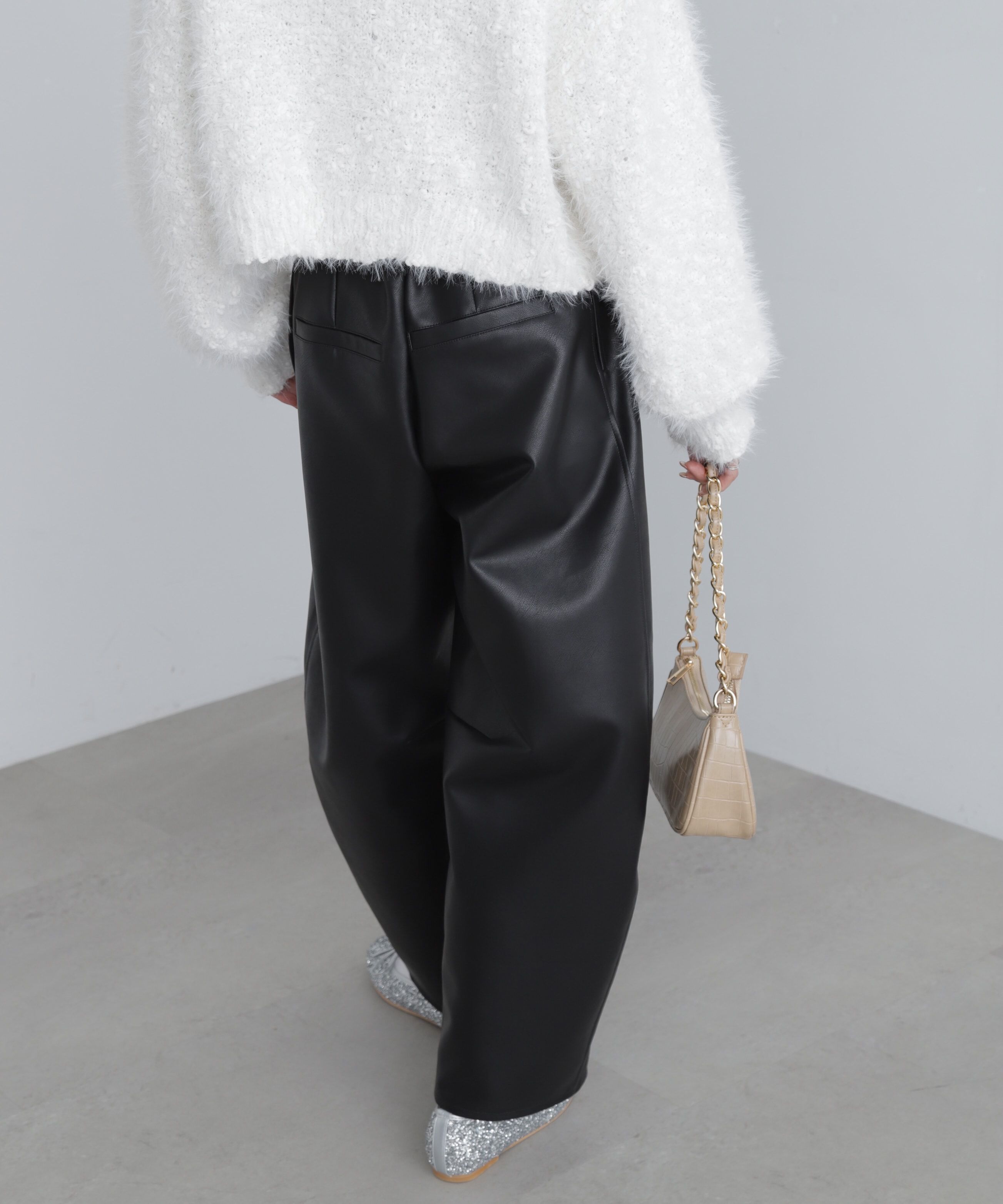  「合皮タックカーヴィーパンツ」|その他|