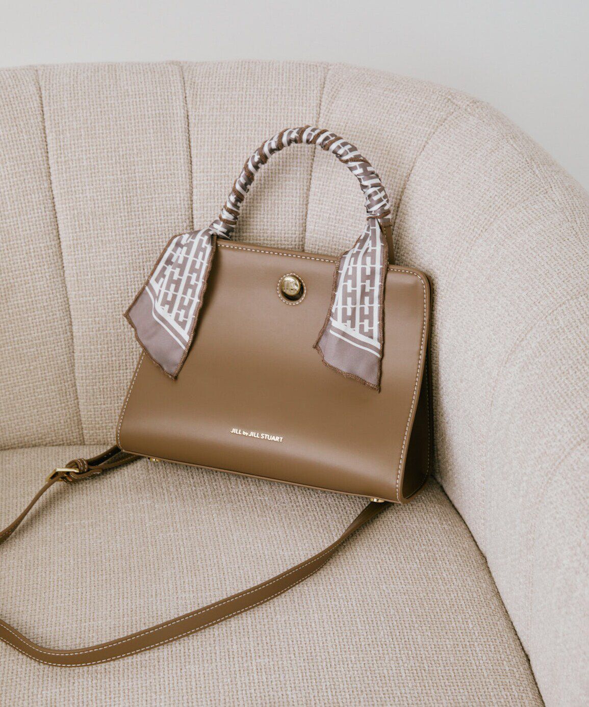  「クラッシーハンドルトートバッグ」|その他|グレージュ