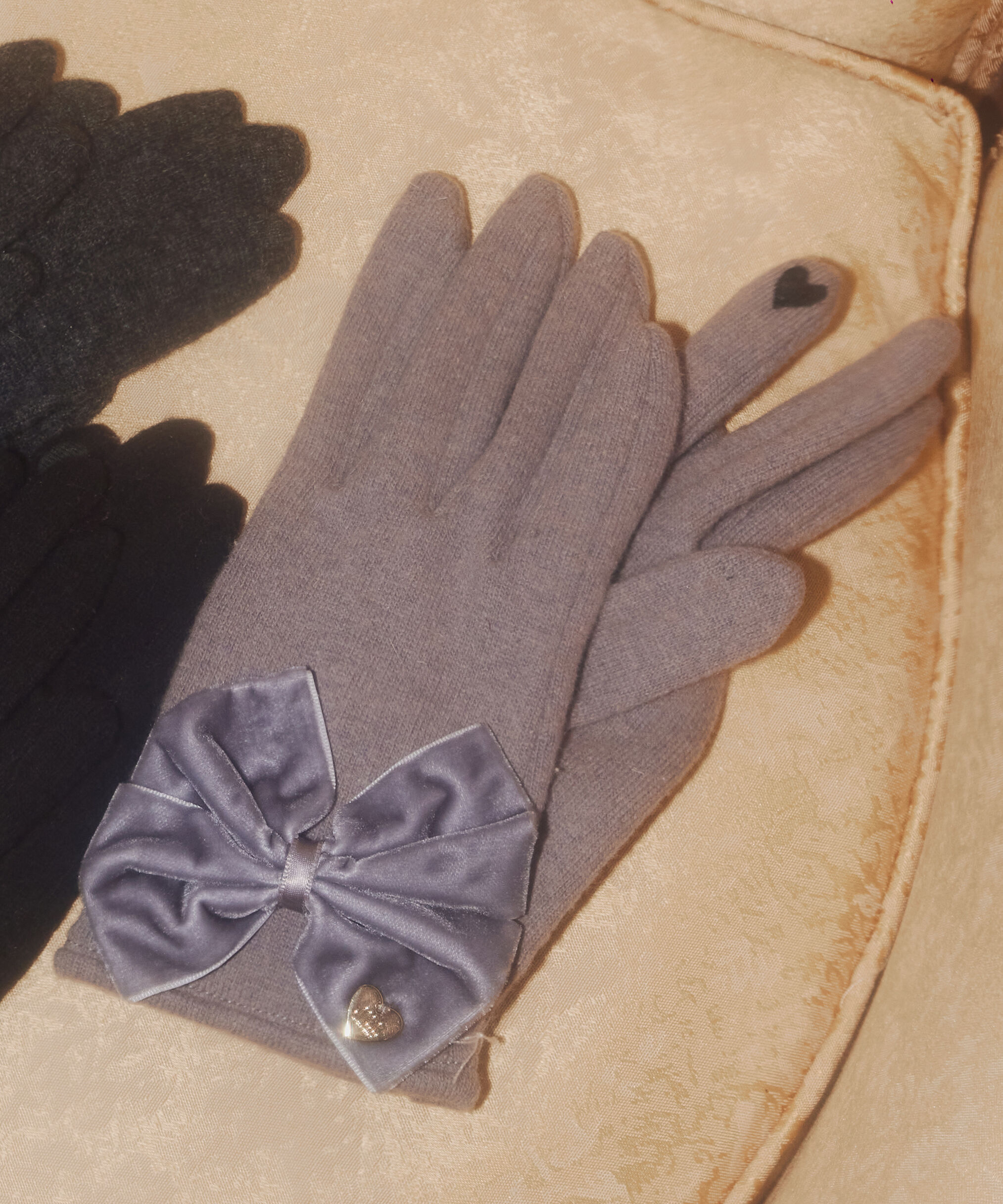  「RIBBONグローブ」|手袋|グレー