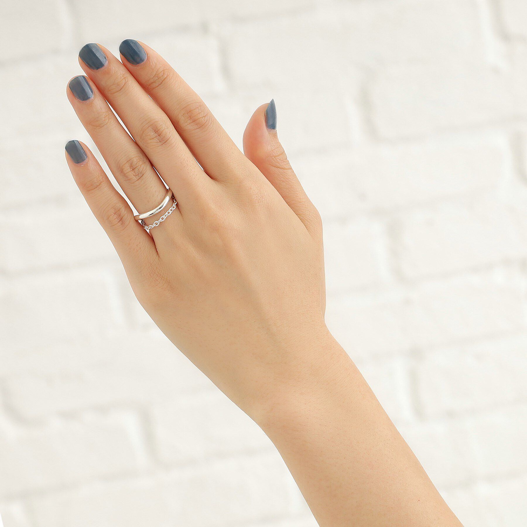 COCOSHNIK ONKITSCH「シルバー ドレープチェーン カーブリング」|リング|