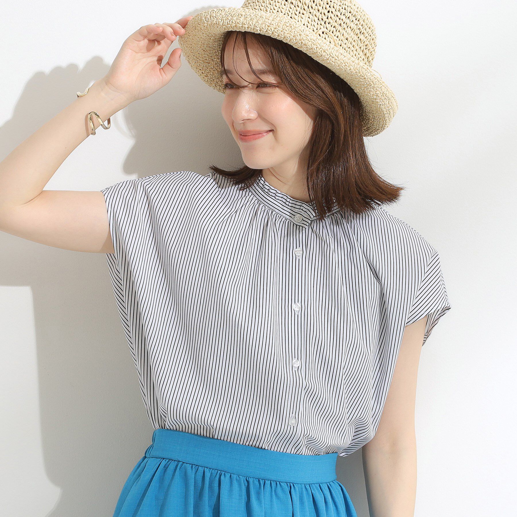 SHOO･LA･RUE「【洗える/S-LL】プチフリル襟が女性らしい フレンチスリーブシャツ」|シャツ・ブラウス|オフホワイト(303