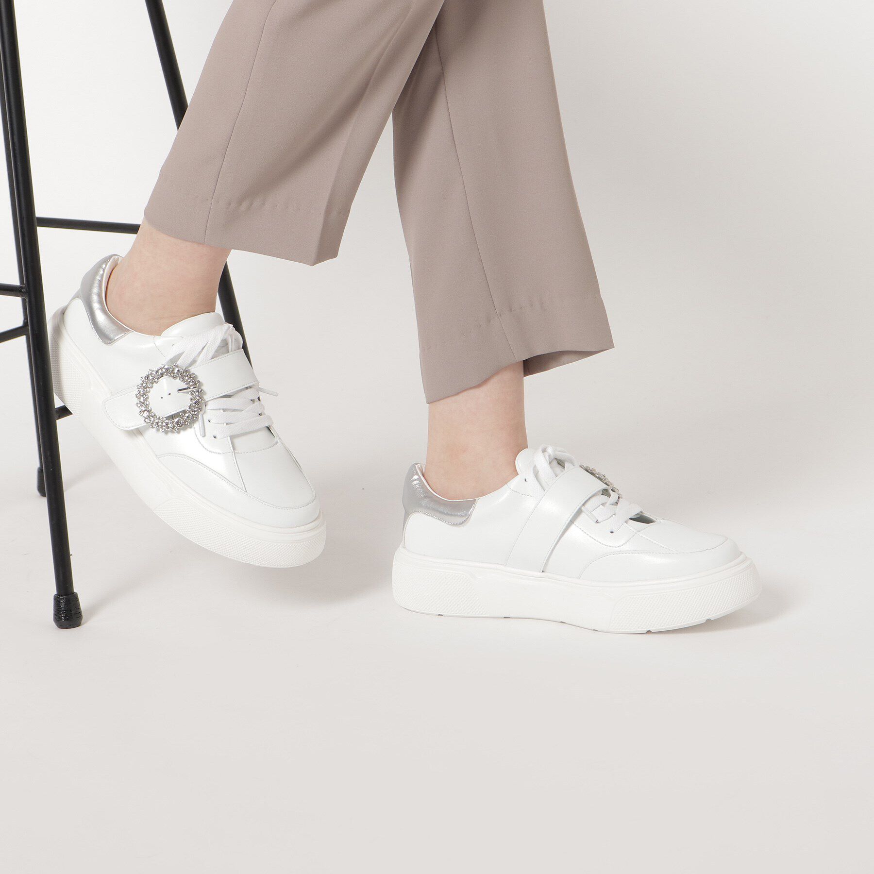 ESPERANZA「ビジューバックルスニーカー」|スニーカー|