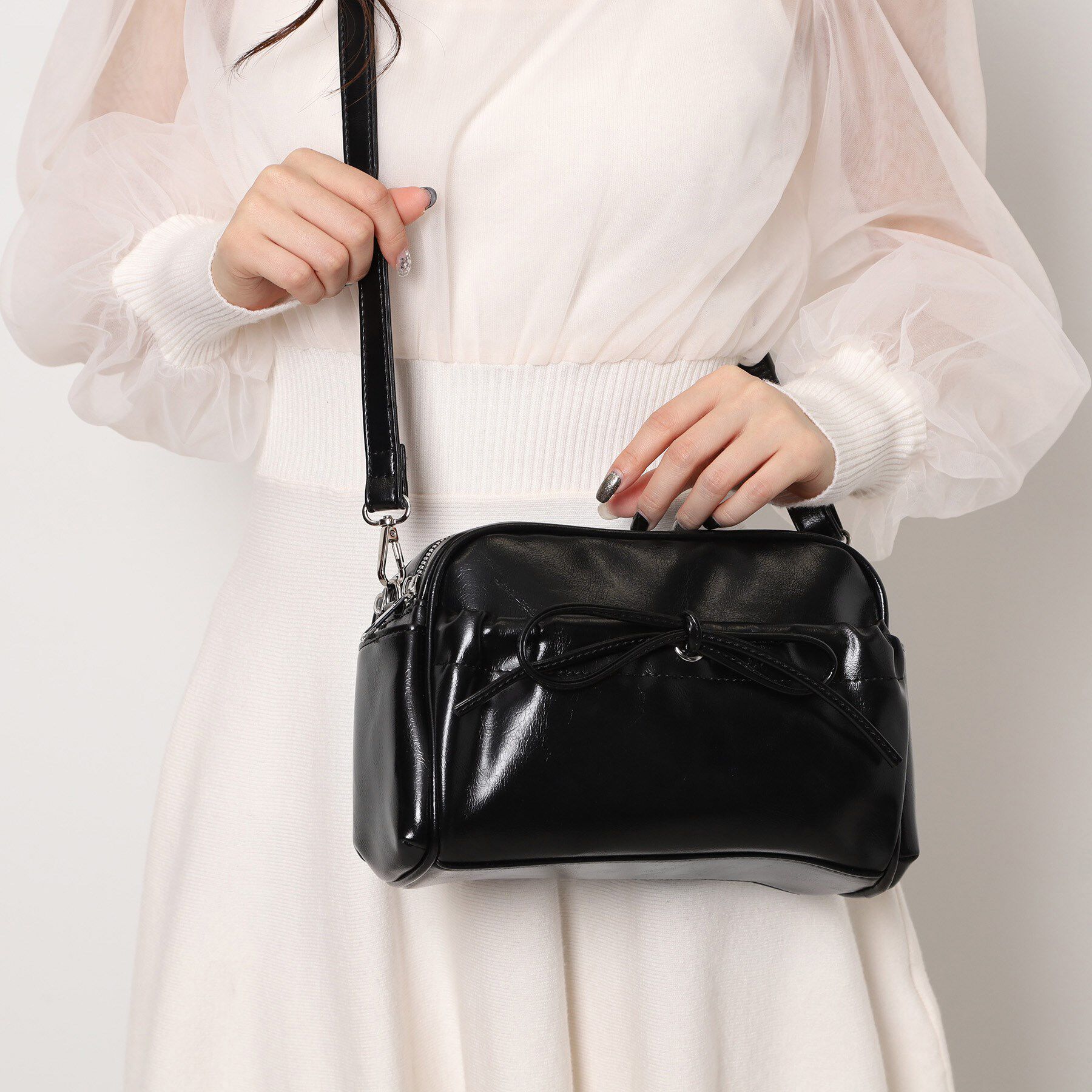 Ober Tashe「リボンショルダーバッグ」|ショルダー・メッセンジャー|ブラック(019)