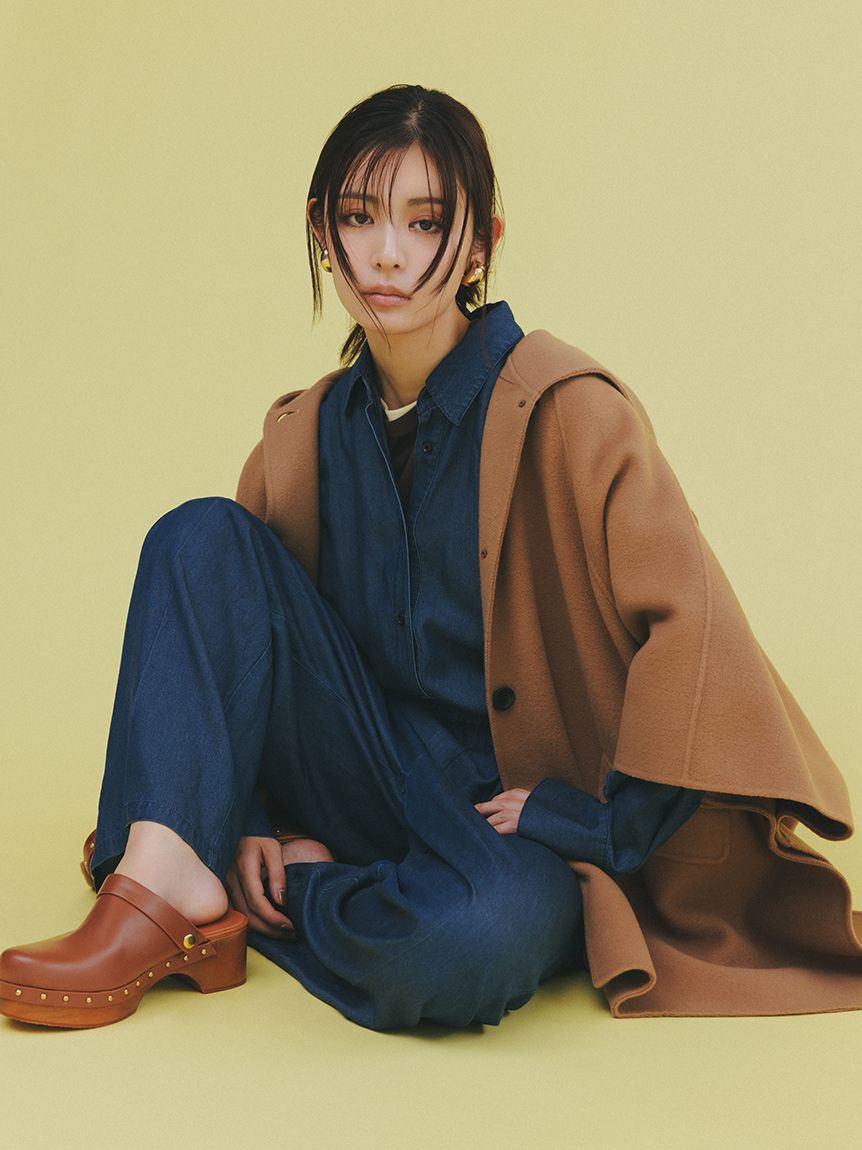 Mila Owen「メタルボリュームカーブイヤリング」|イヤリング|