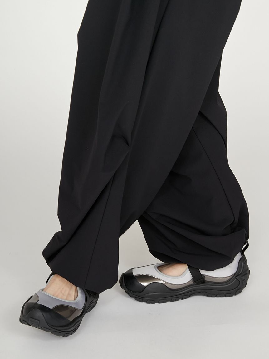 emmi atelier「パラシュートパンツ」|チノ|