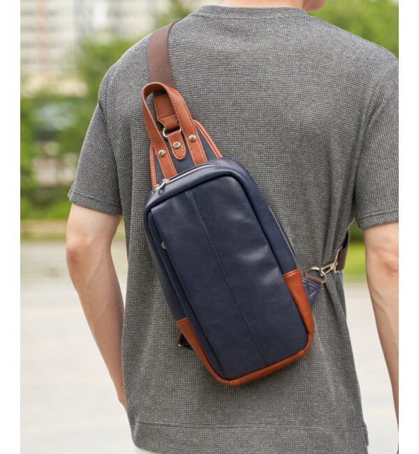 ikka「GPレザータッチボディバッグ」|その他|ネイビーブルー