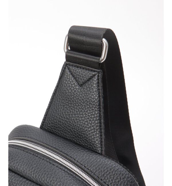 ikka「シュリンクボディバッグ」|その他|