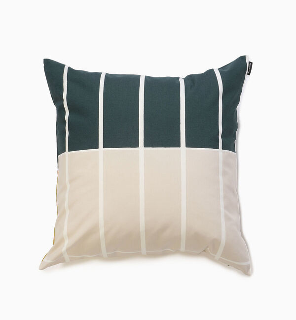 Marimekko「Tiiliskivi クッションカバー 50X50cm」|クッション・クッションカバー|ﾍﾞｰｼﾞｭ&times;ﾀﾞｰｸｸﾞﾘｰﾝ&times;ﾗ