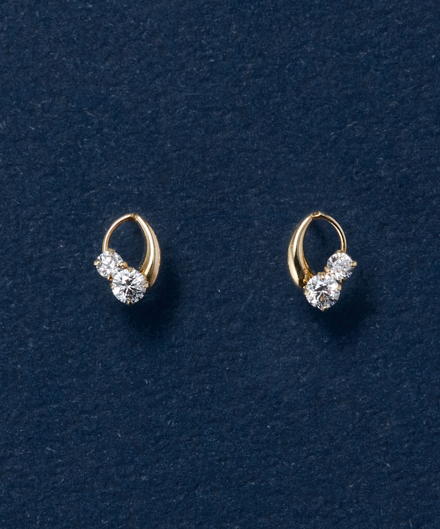 Phoebe「【K10】センシュアルリーフピアス/BOX付き」|ピアス|ゴールド