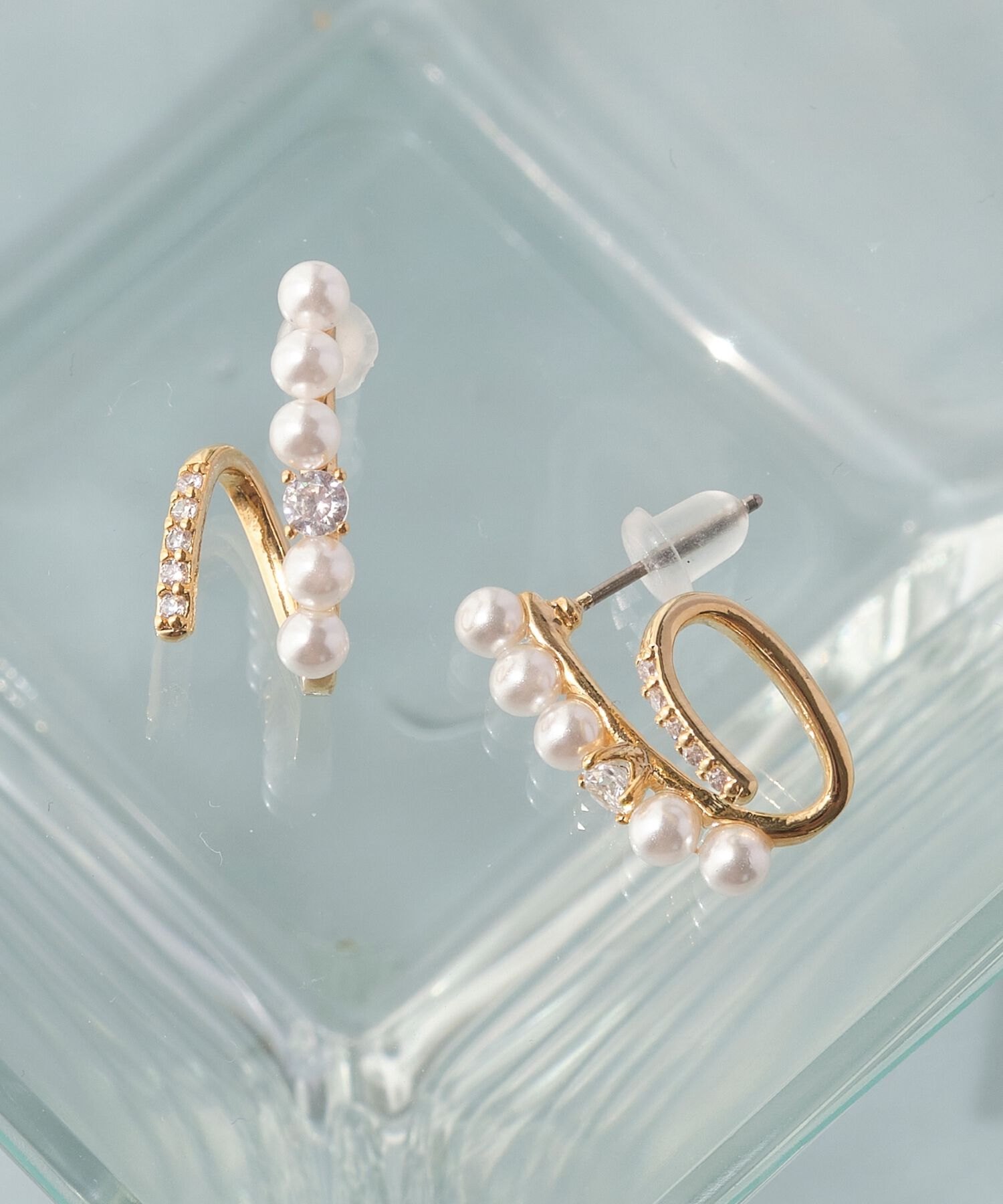 Phoebe「トラバースパールピアス」|ピアス|