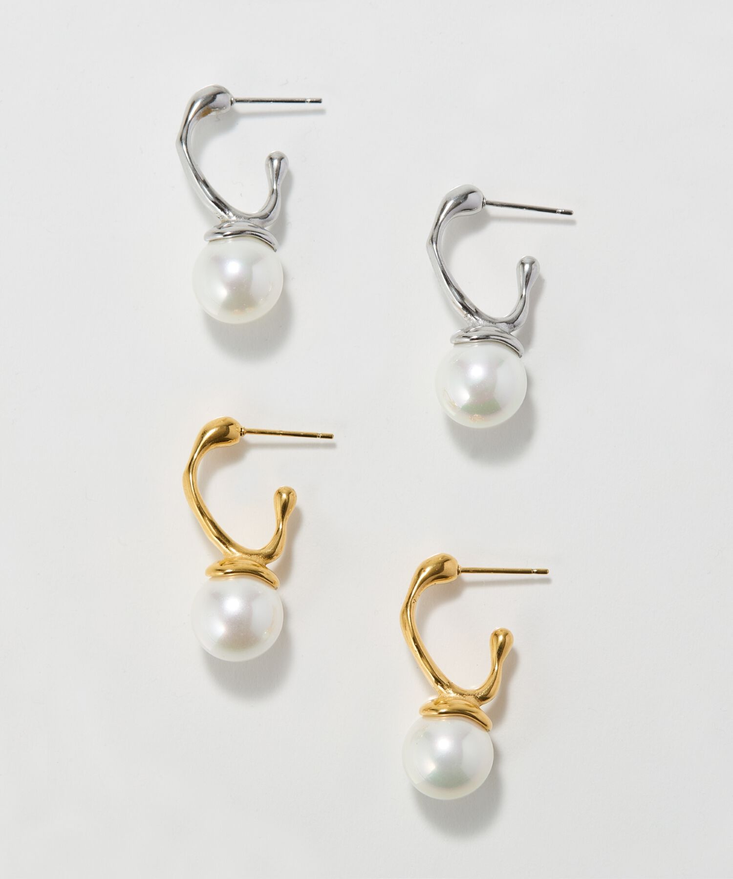 Phoebe「【金属アレルギー対応】リップルパールフープピアス　シルバー/ステンレス/大ぶり/存在感◎/主役級」|ピアス|