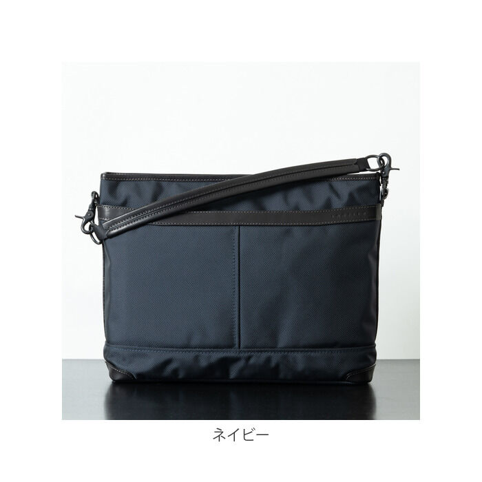 BACKYARD FAMILY「ショルダーバッグ メンズ A4 通販 斜めがけ 大きめ かっこいい 大容量 ブランド」|ショルダー・メッセンジャー|