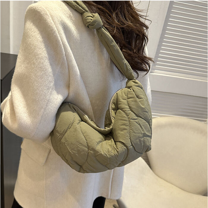 BACKYARD FAMILY「ショルダーバッグ キルティングバッグ 軽量 通販 ショルダーバック ショルダー 肩掛け 斜めかけ」|ショルダー・メッセンジャー|