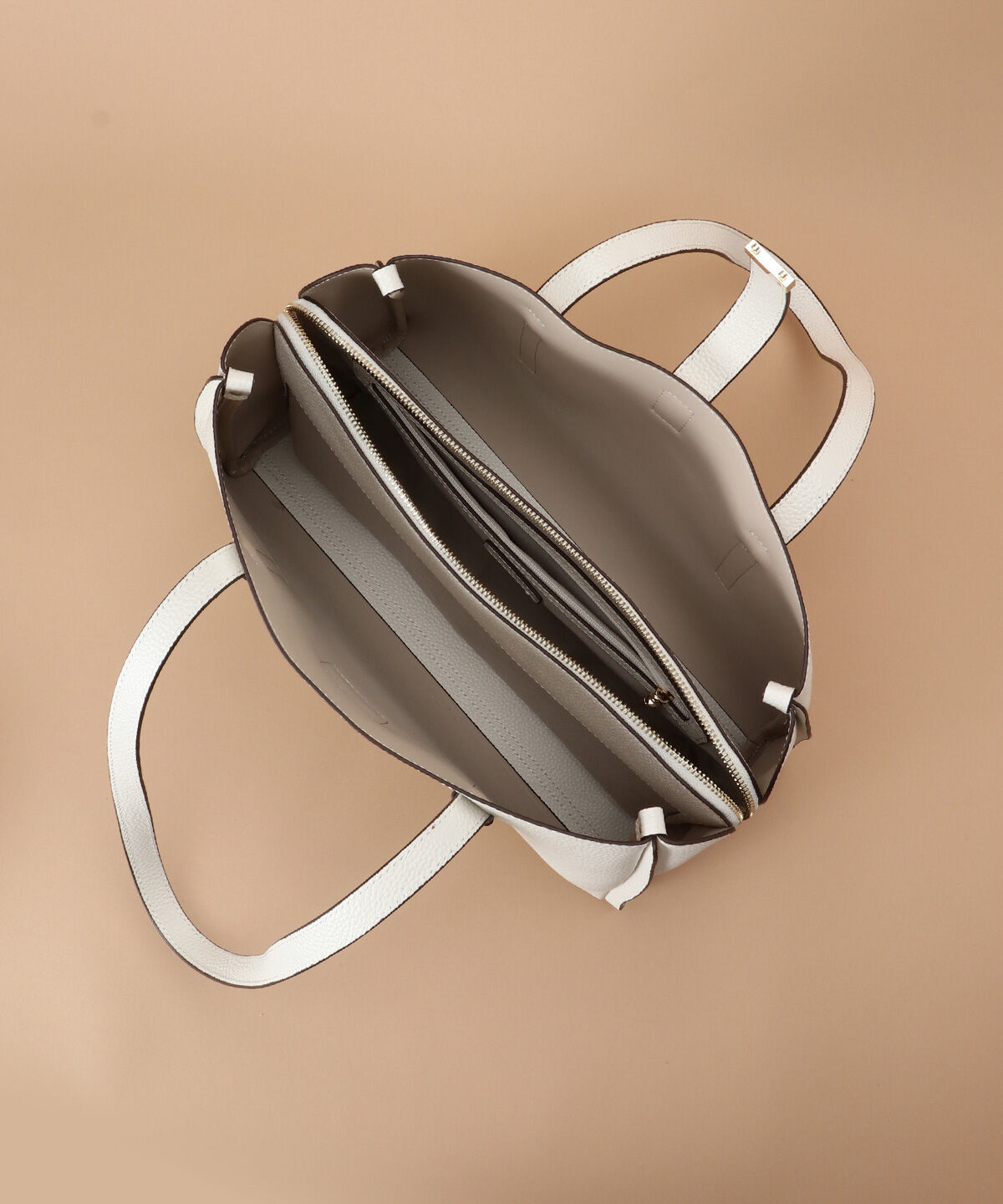 Samantha Thavasa「スクエア金具 シンプルトートバッグ」|トートバッグ|