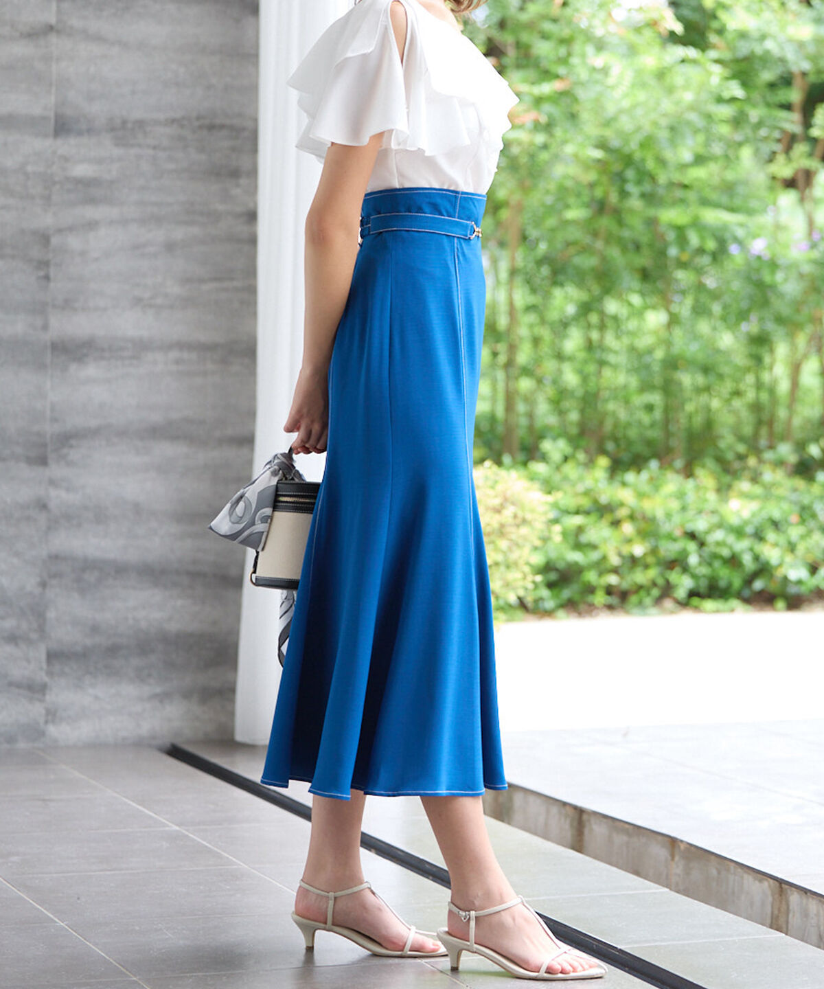 アンドクチュール「ビットベルト付きナロースカート」|フレア|