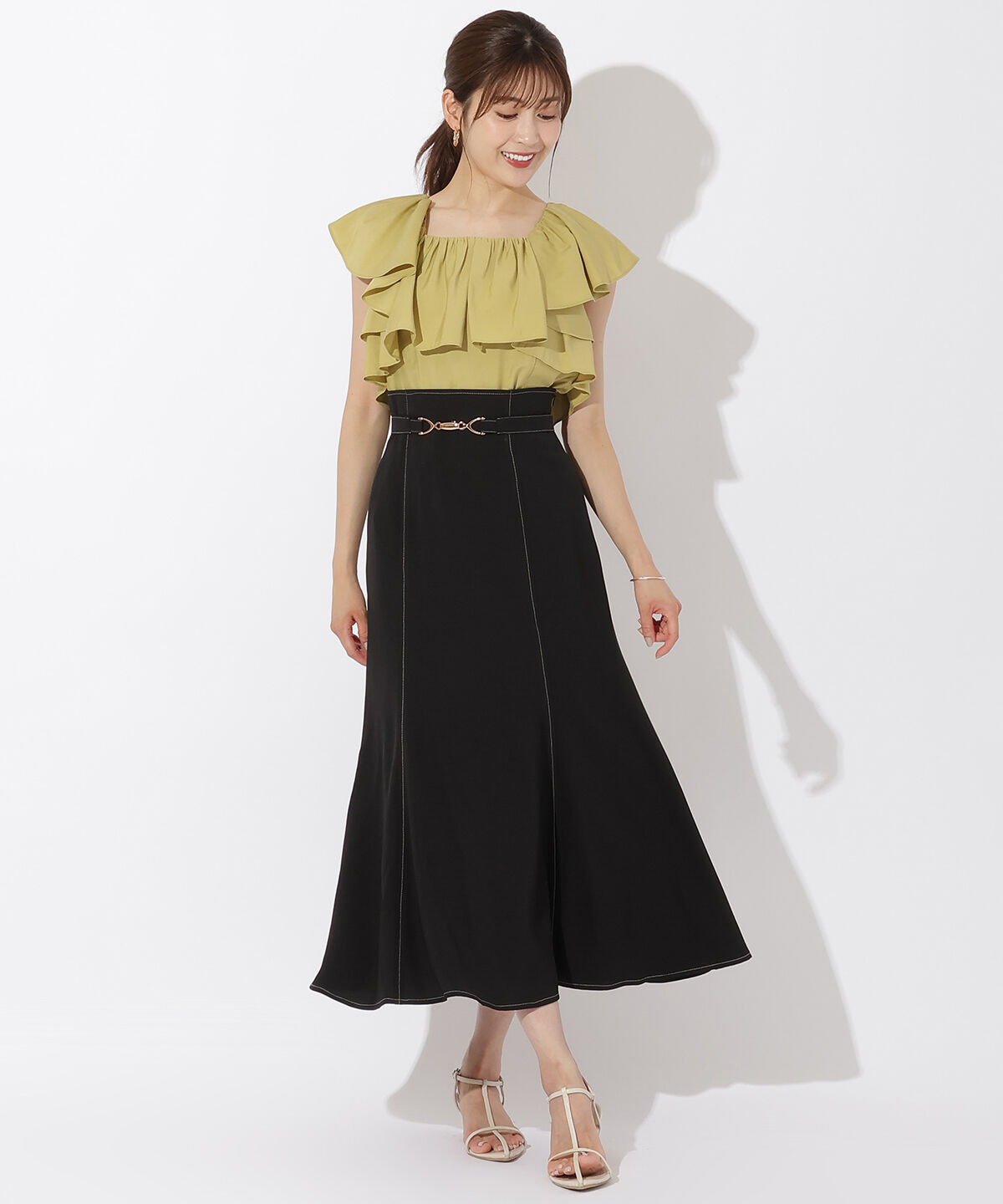 アンドクチュール「ビットベルト付きナロースカート」|フレア|