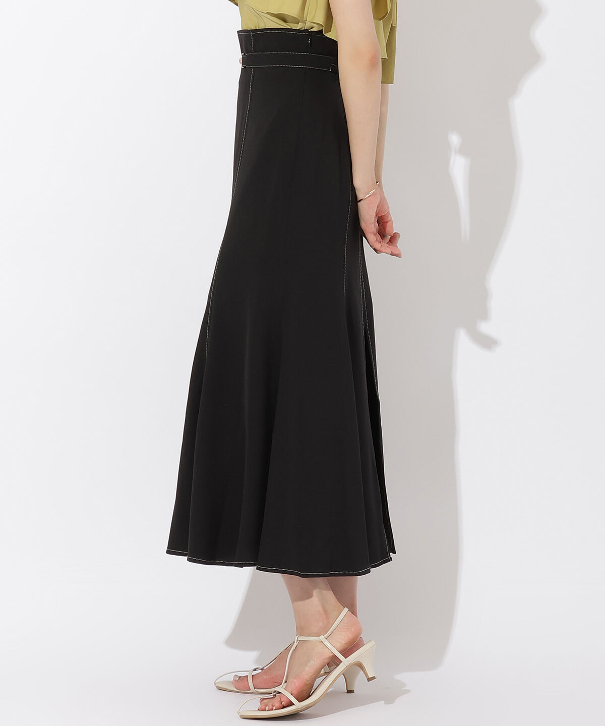 アンドクチュール「ビットベルト付きナロースカート」|フレア|