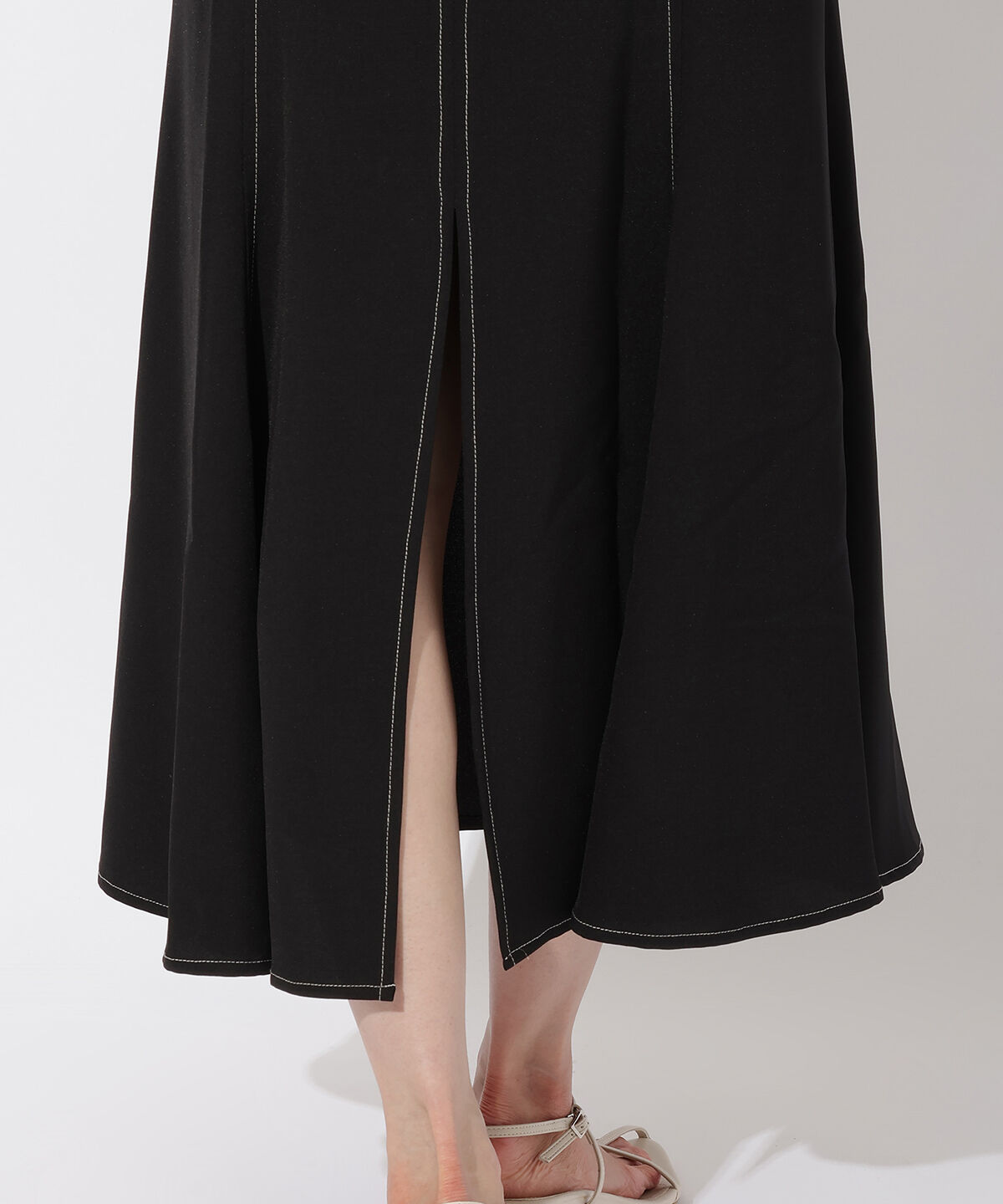 アンドクチュール「ビットベルト付きナロースカート」|フレア|